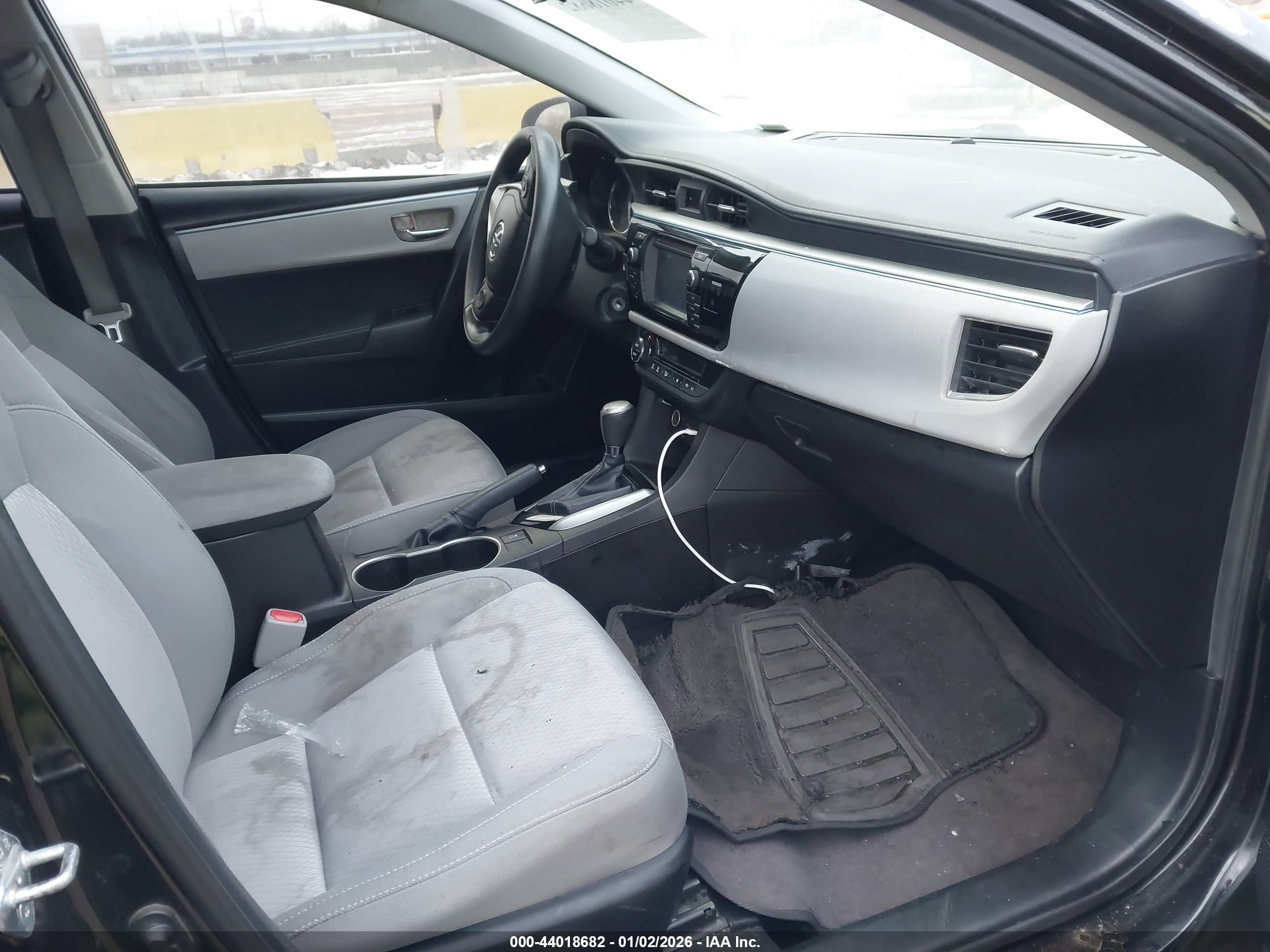 TOYOTA COROLLA image 5