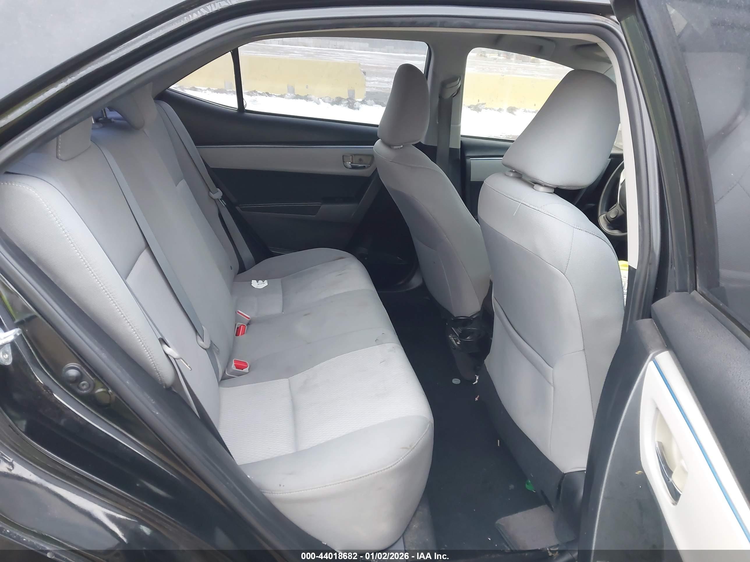 TOYOTA COROLLA image 8