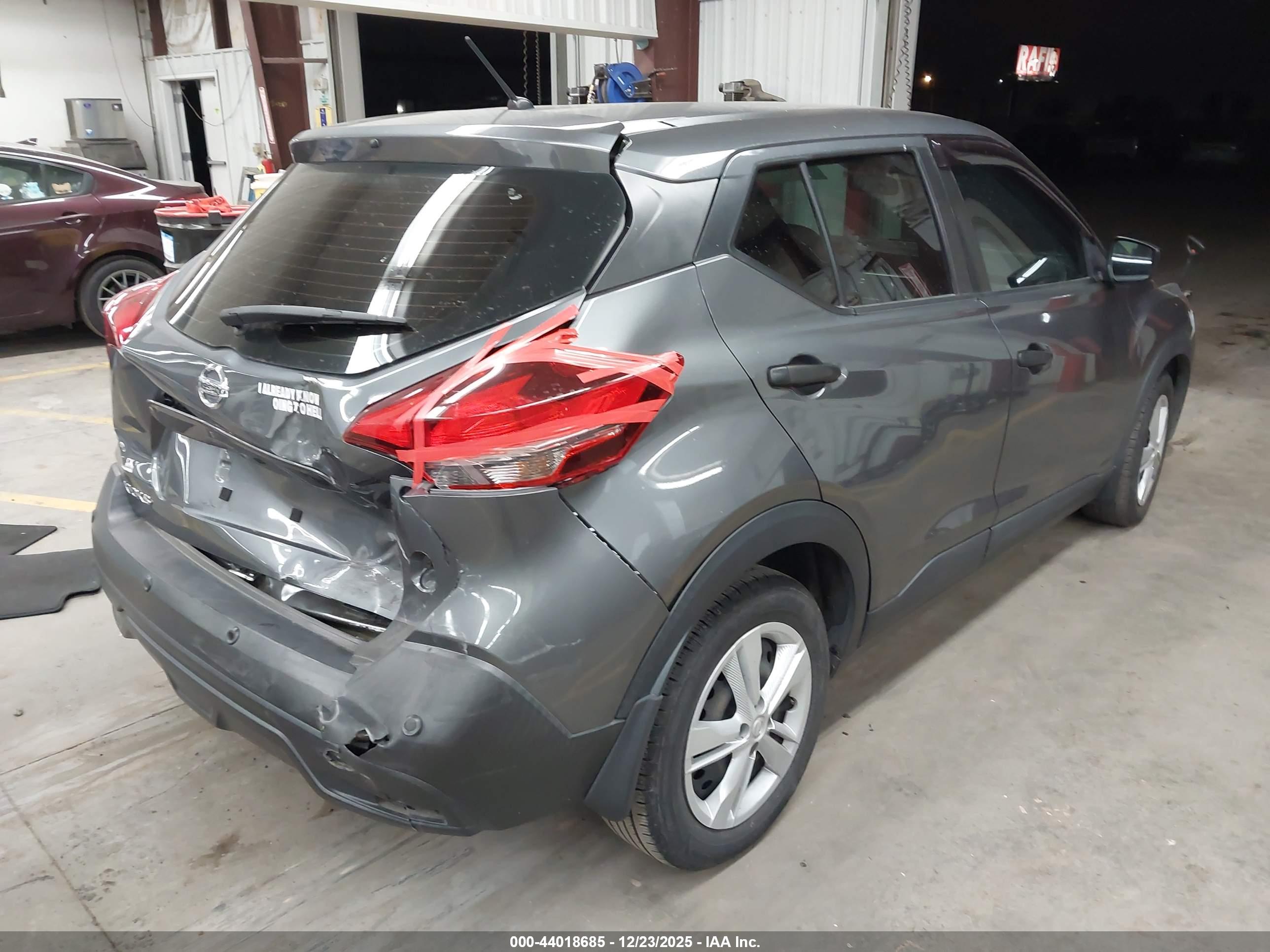 NISSAN KICKS image 4
