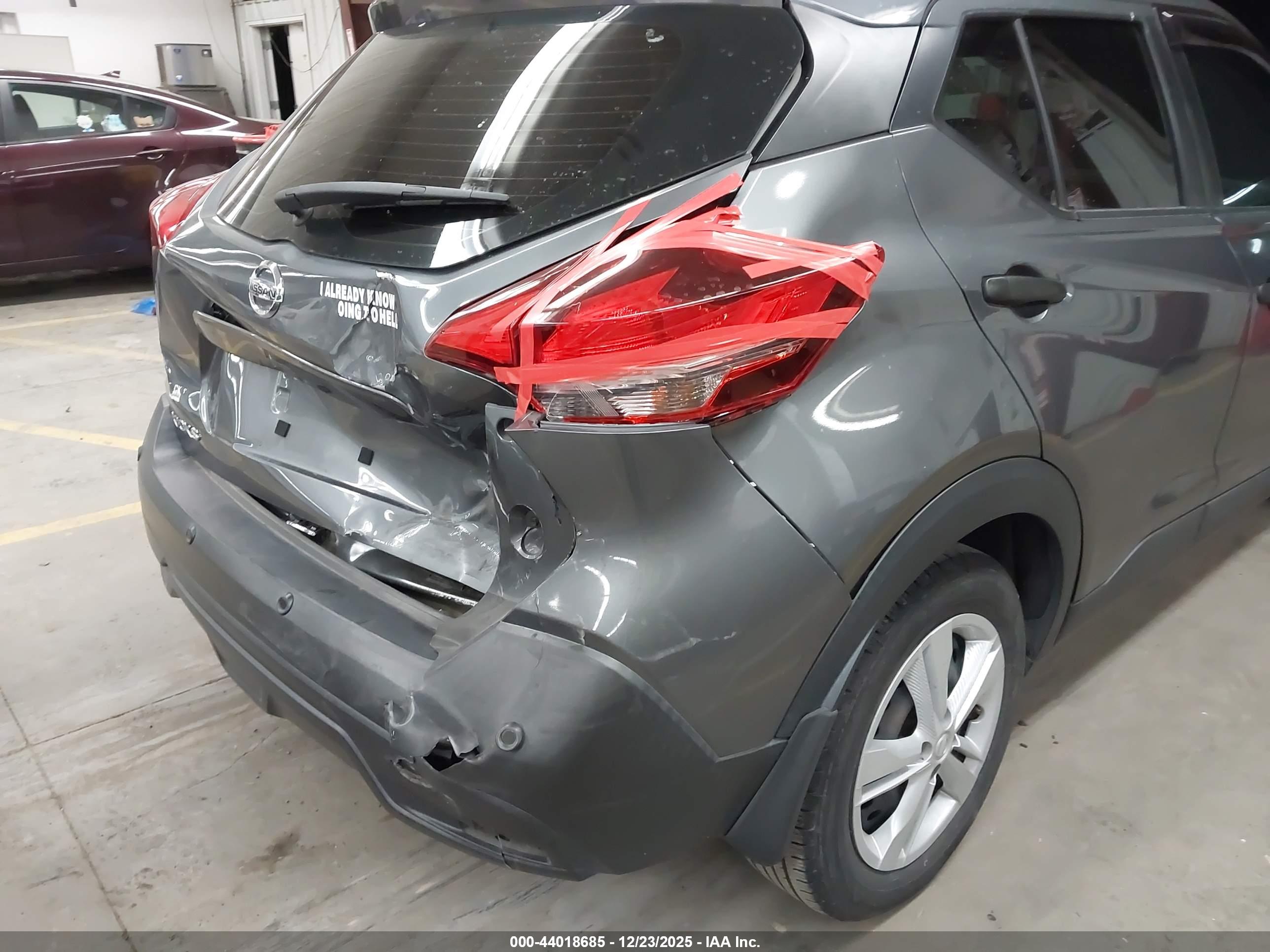 NISSAN KICKS image 6