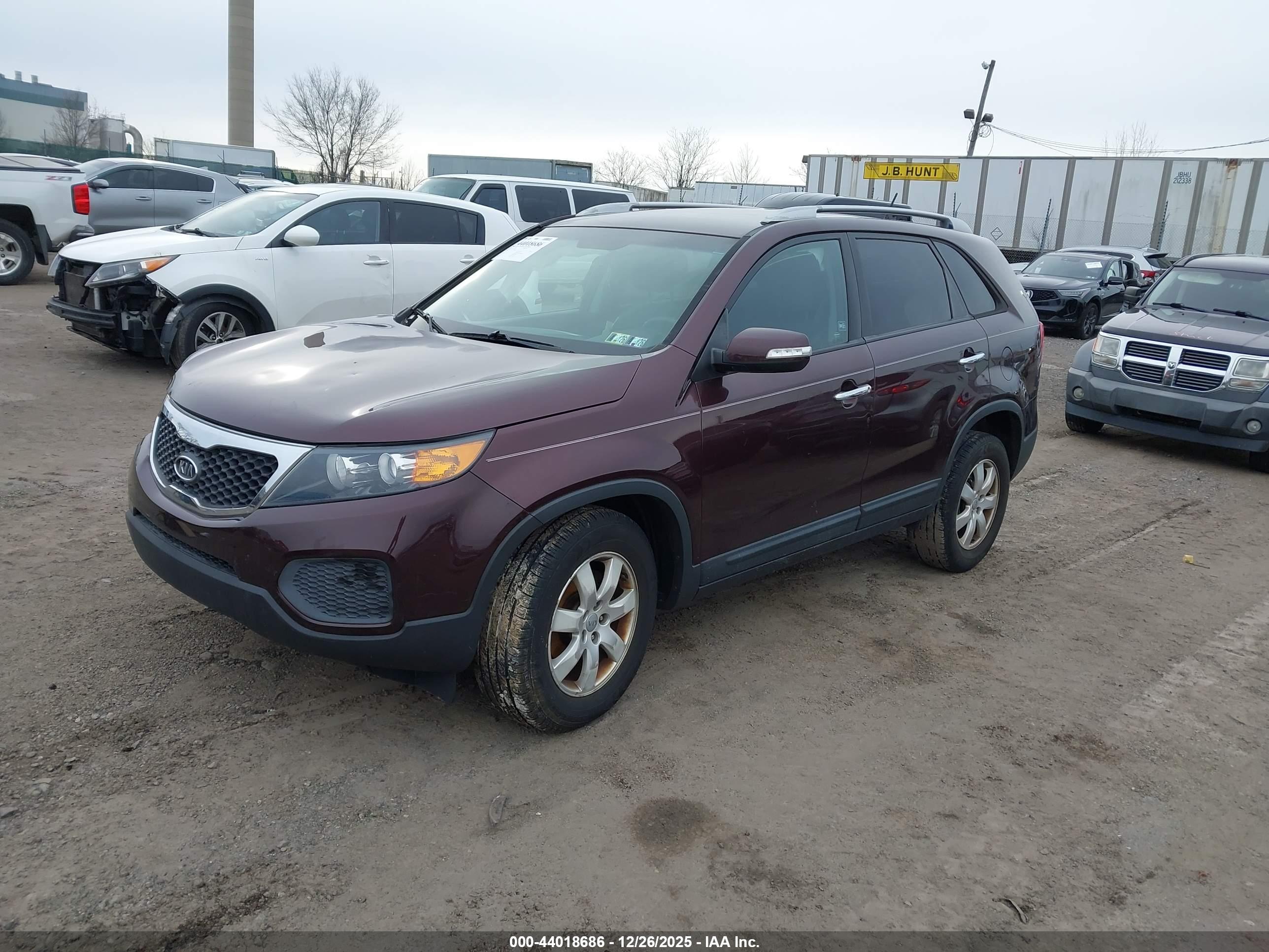 KIA SORENTO image 2