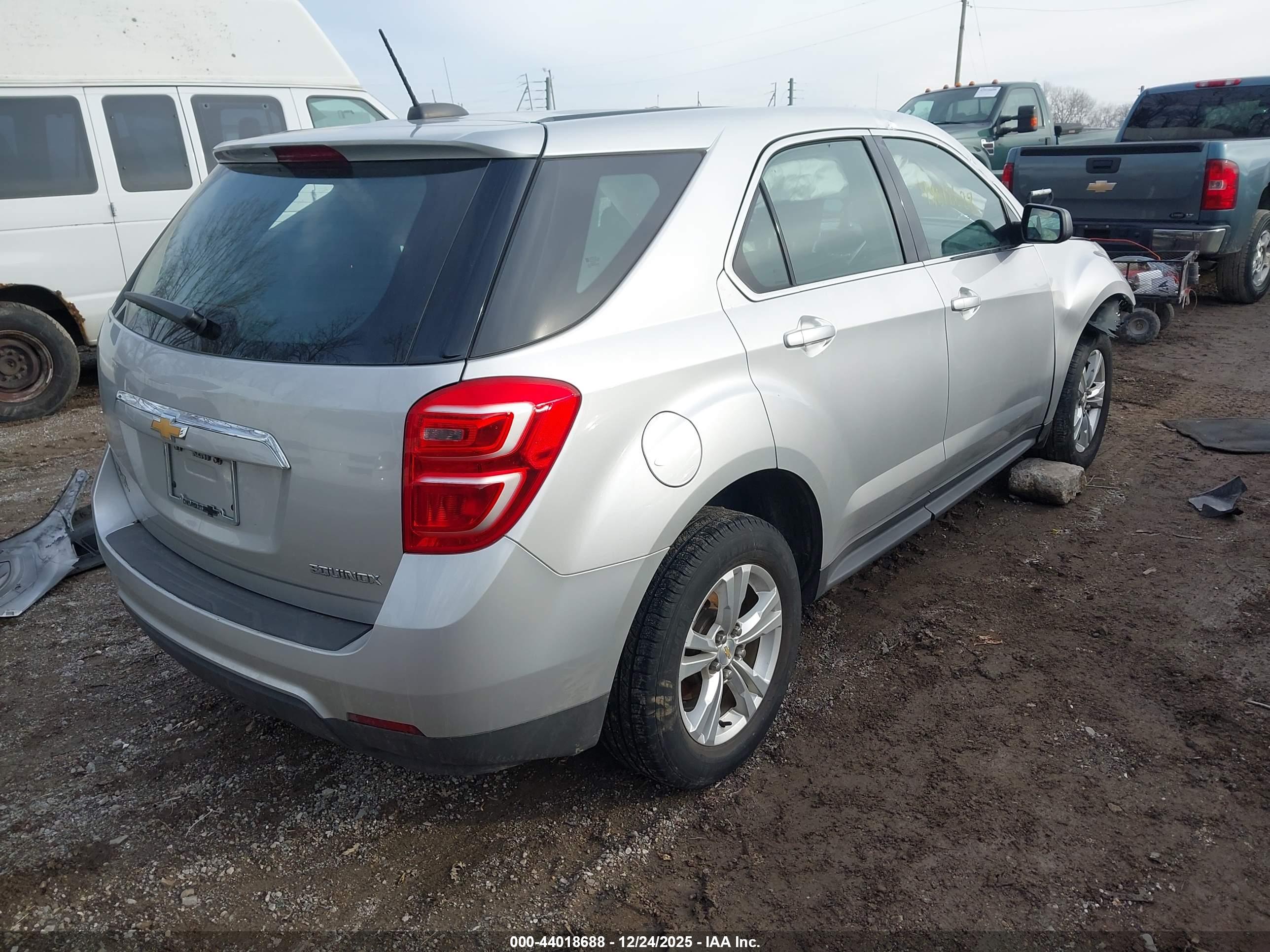 CHEVROLET EQUINOX image 4