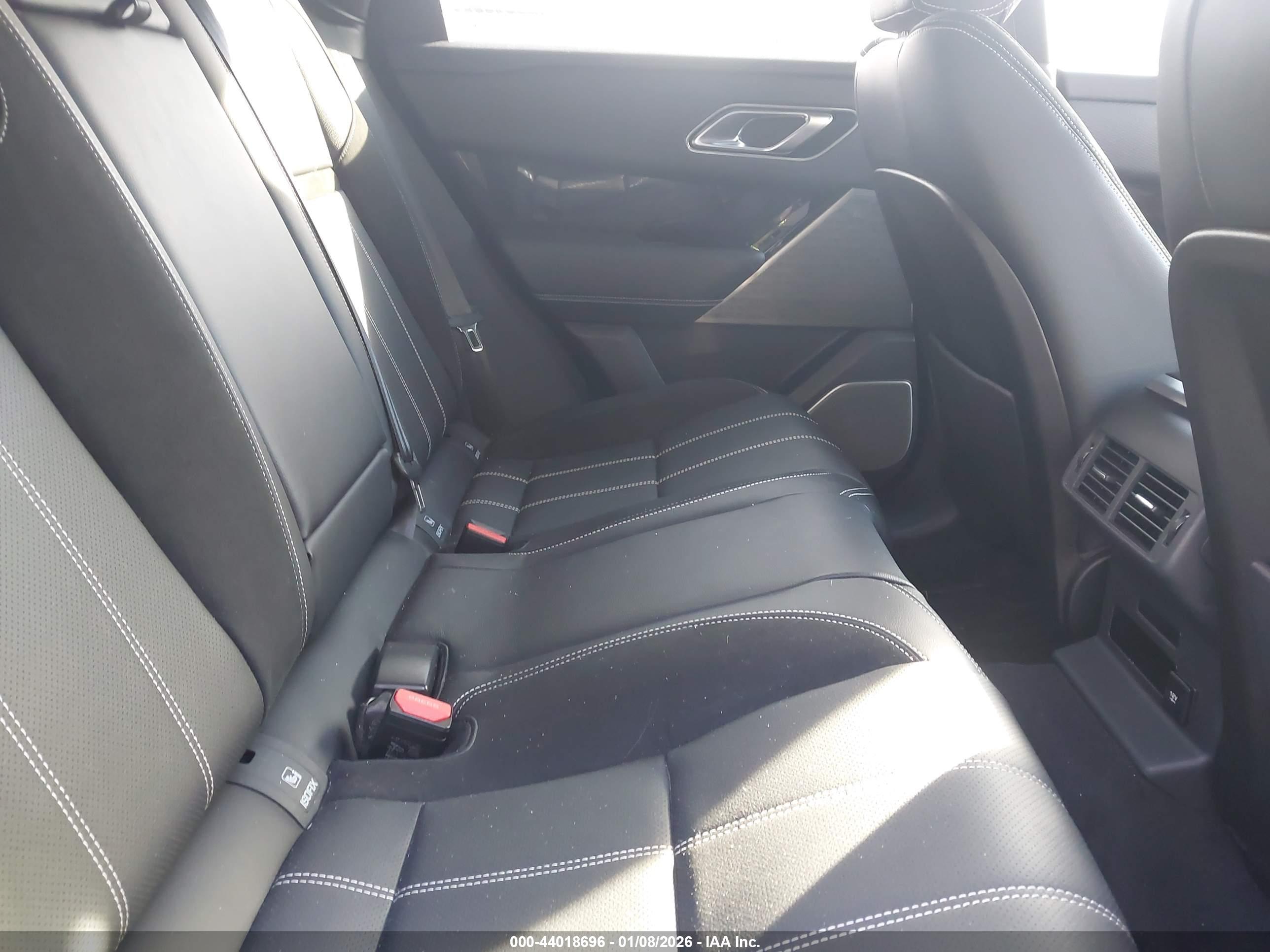 LAND ROVER image 8