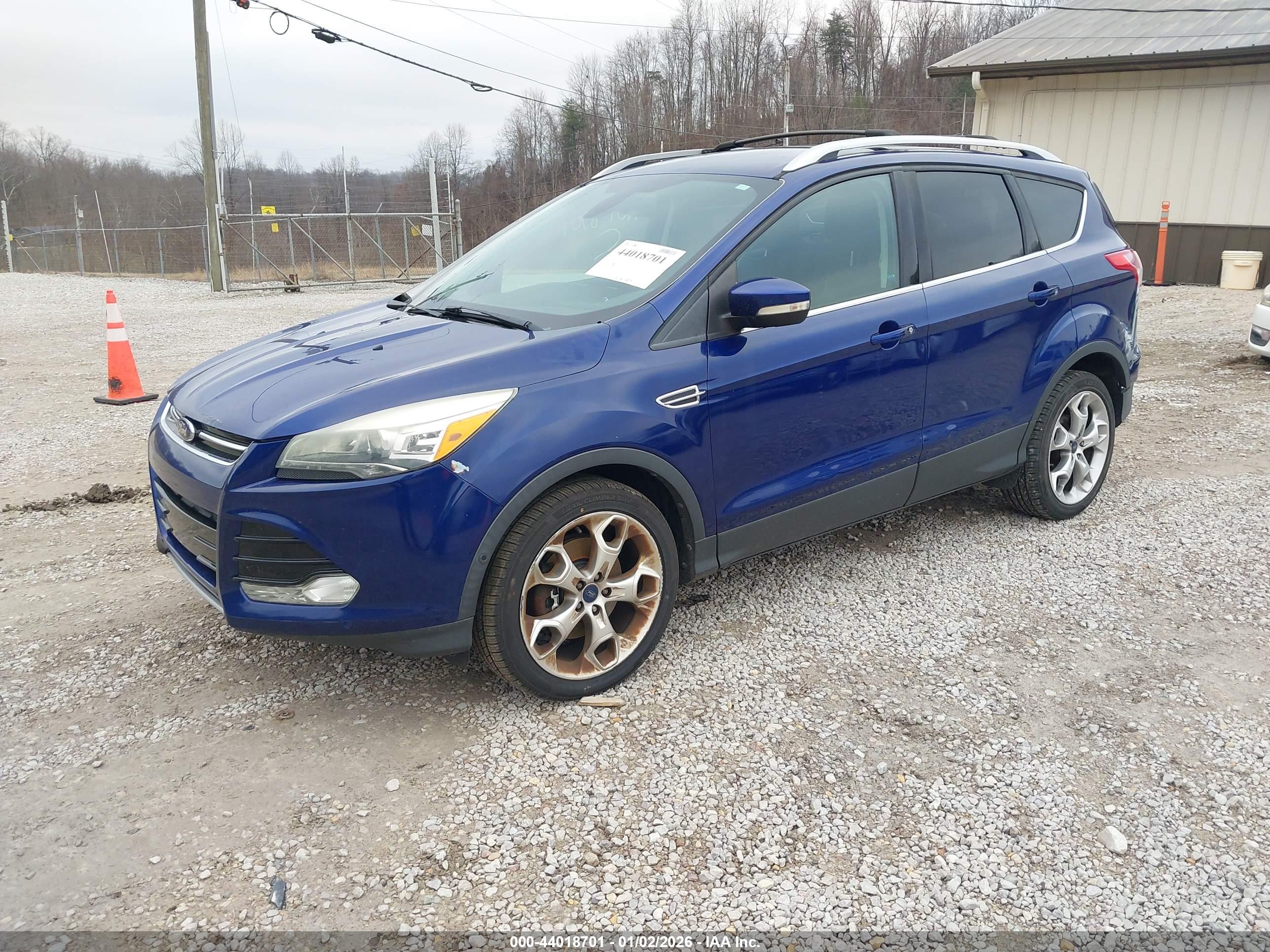 FORD ESCAPE image 2