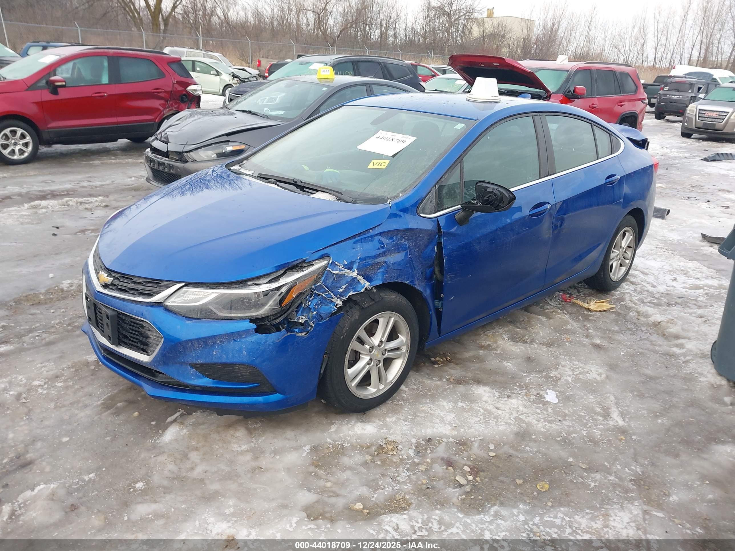 CHEVROLET CRUZE image 2