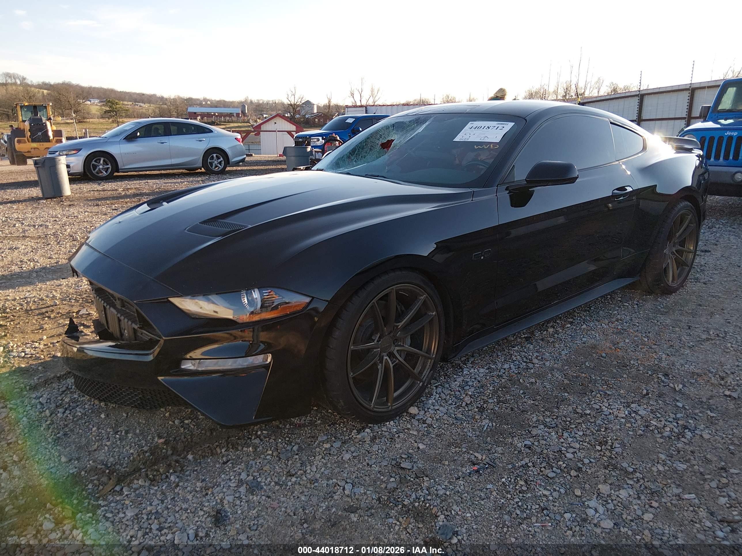 FORD MUSTANG image 2