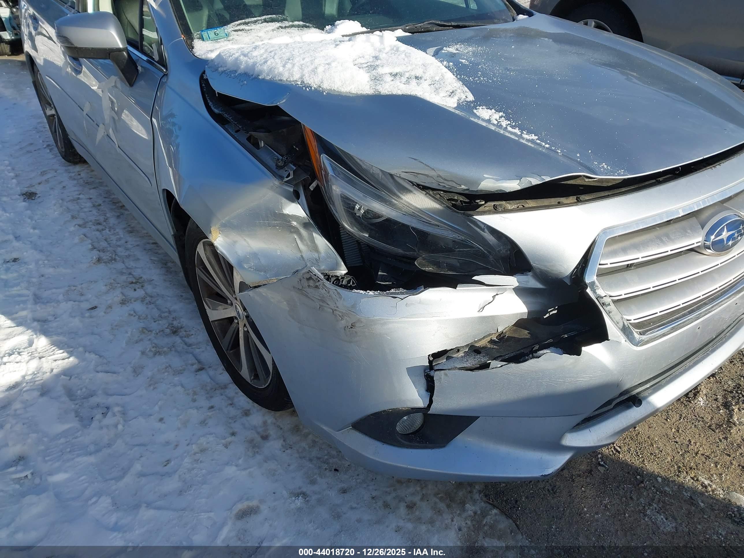 SUBARU LEGACY image 6