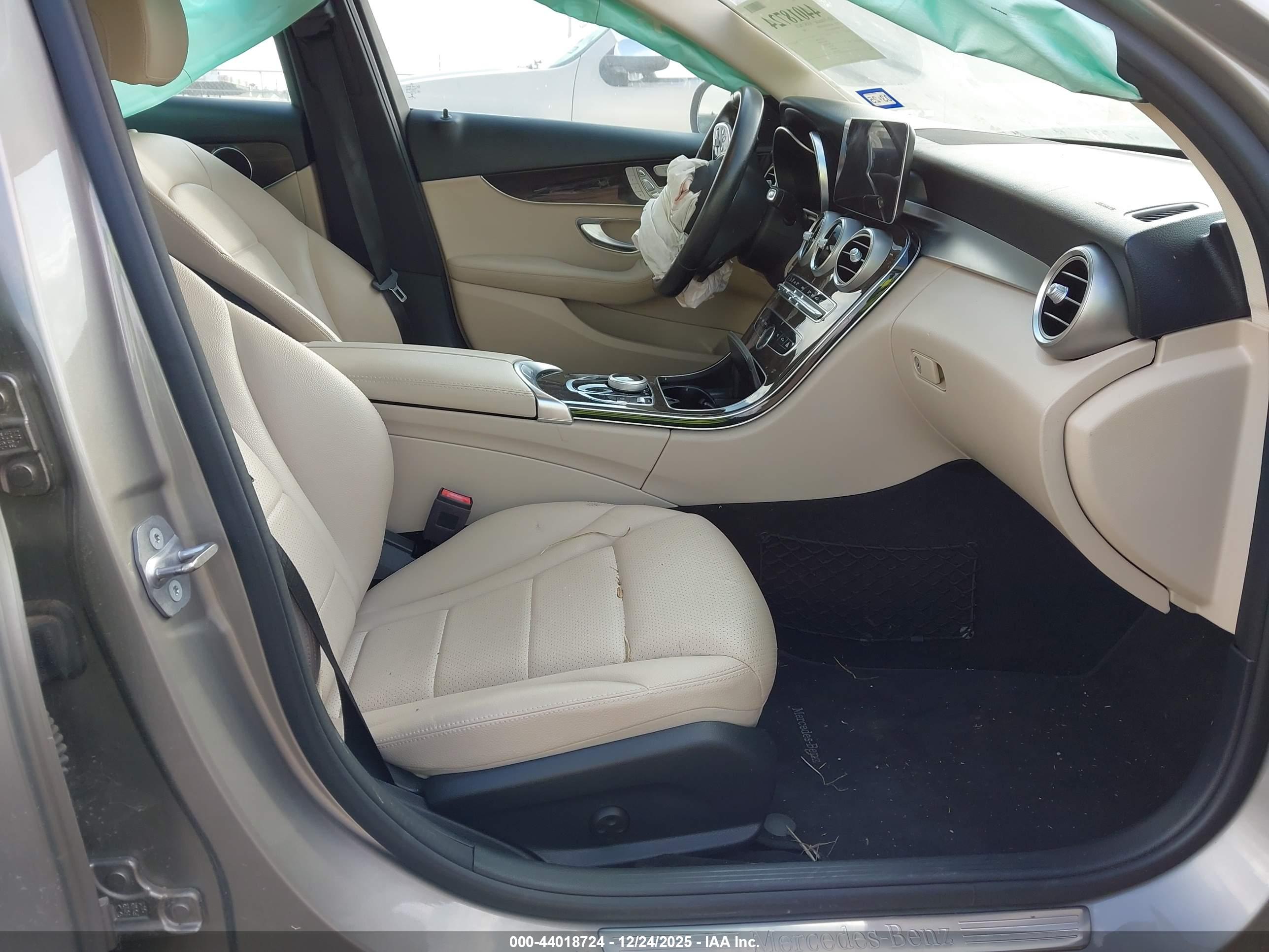 MERCEDES-BENZ C image 5