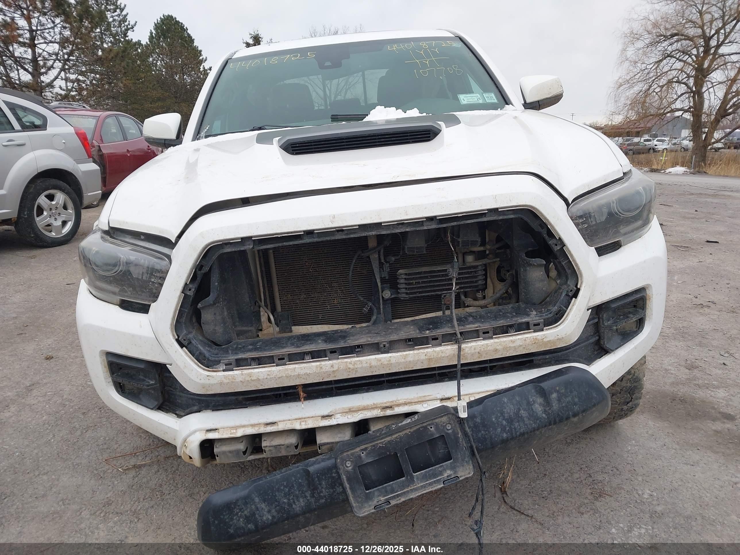 TOYOTA TACOMA image 6