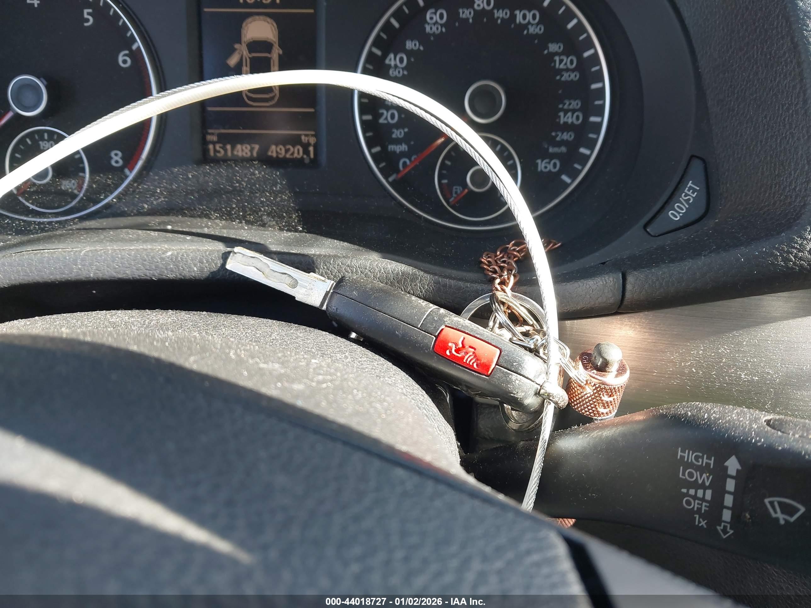 VOLKSWAGEN PASSAT image 11
