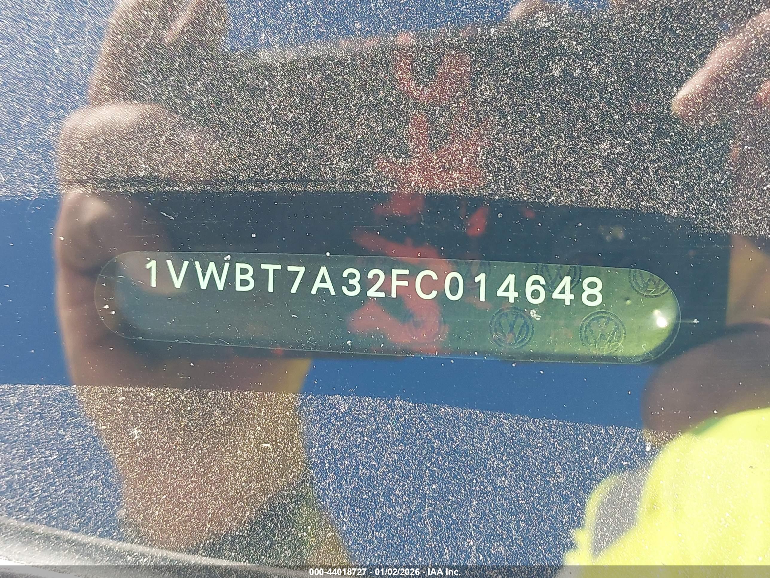 VOLKSWAGEN PASSAT image 9