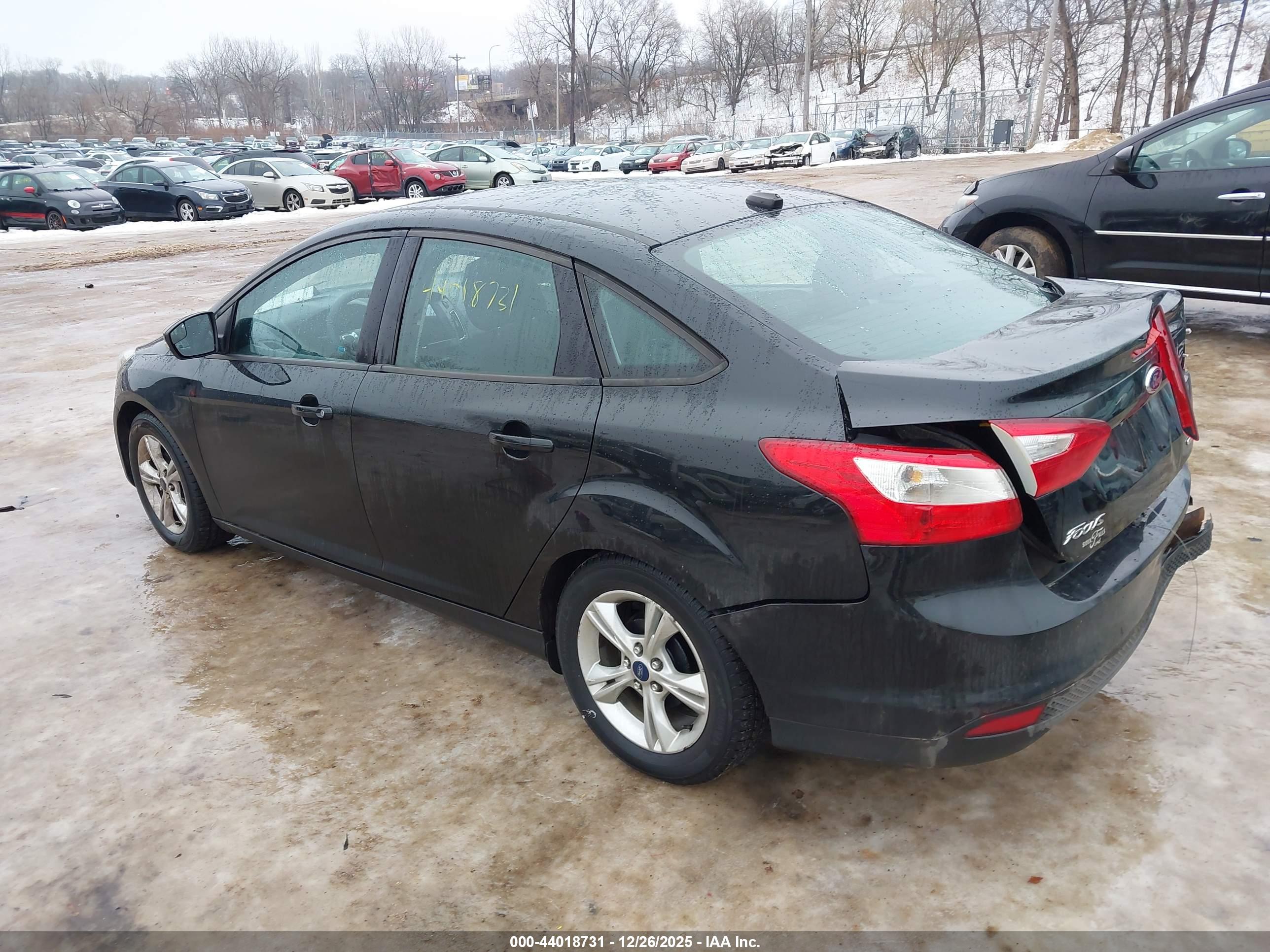 FORD FOCUS image 3