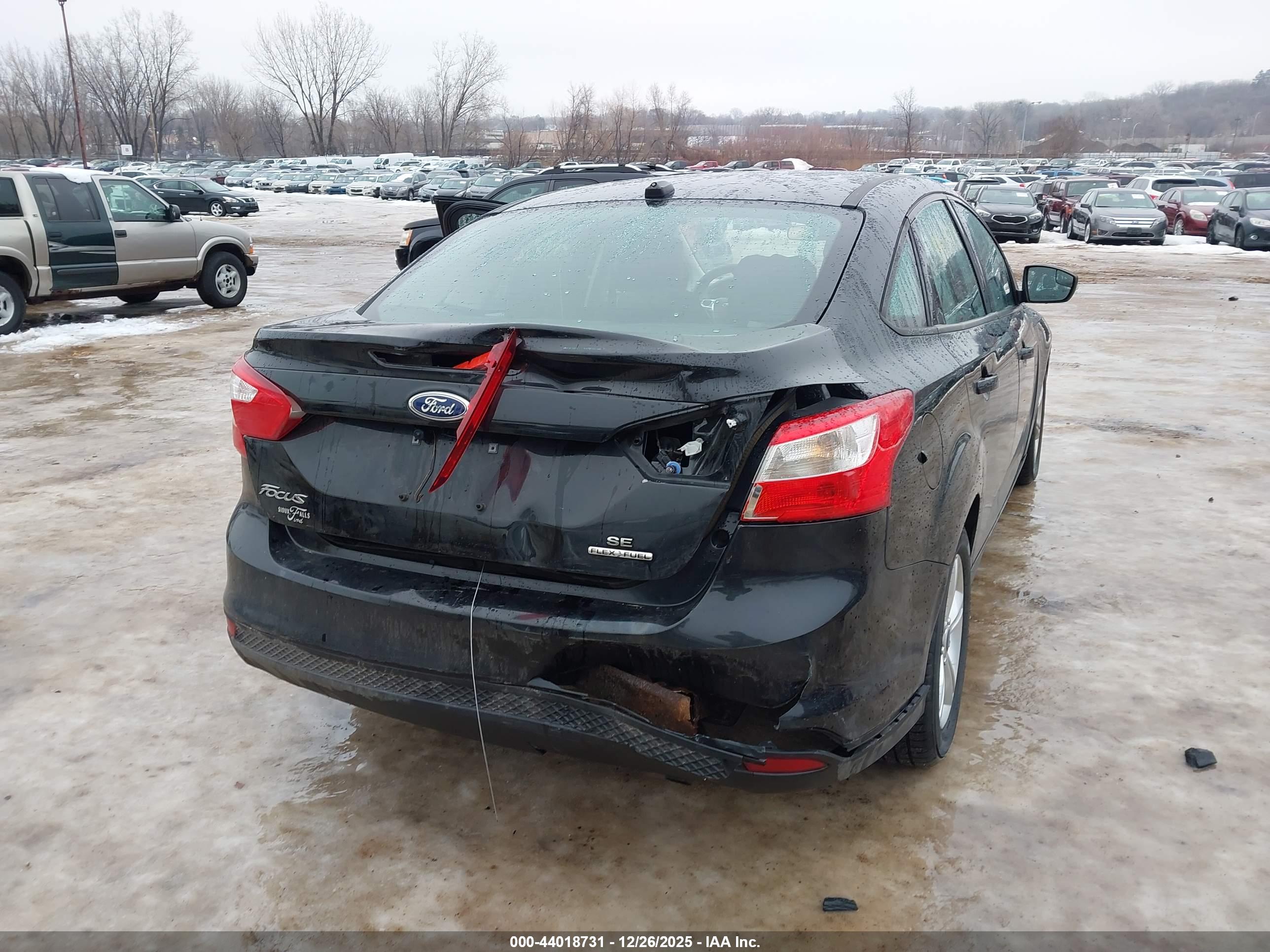 FORD FOCUS image 6
