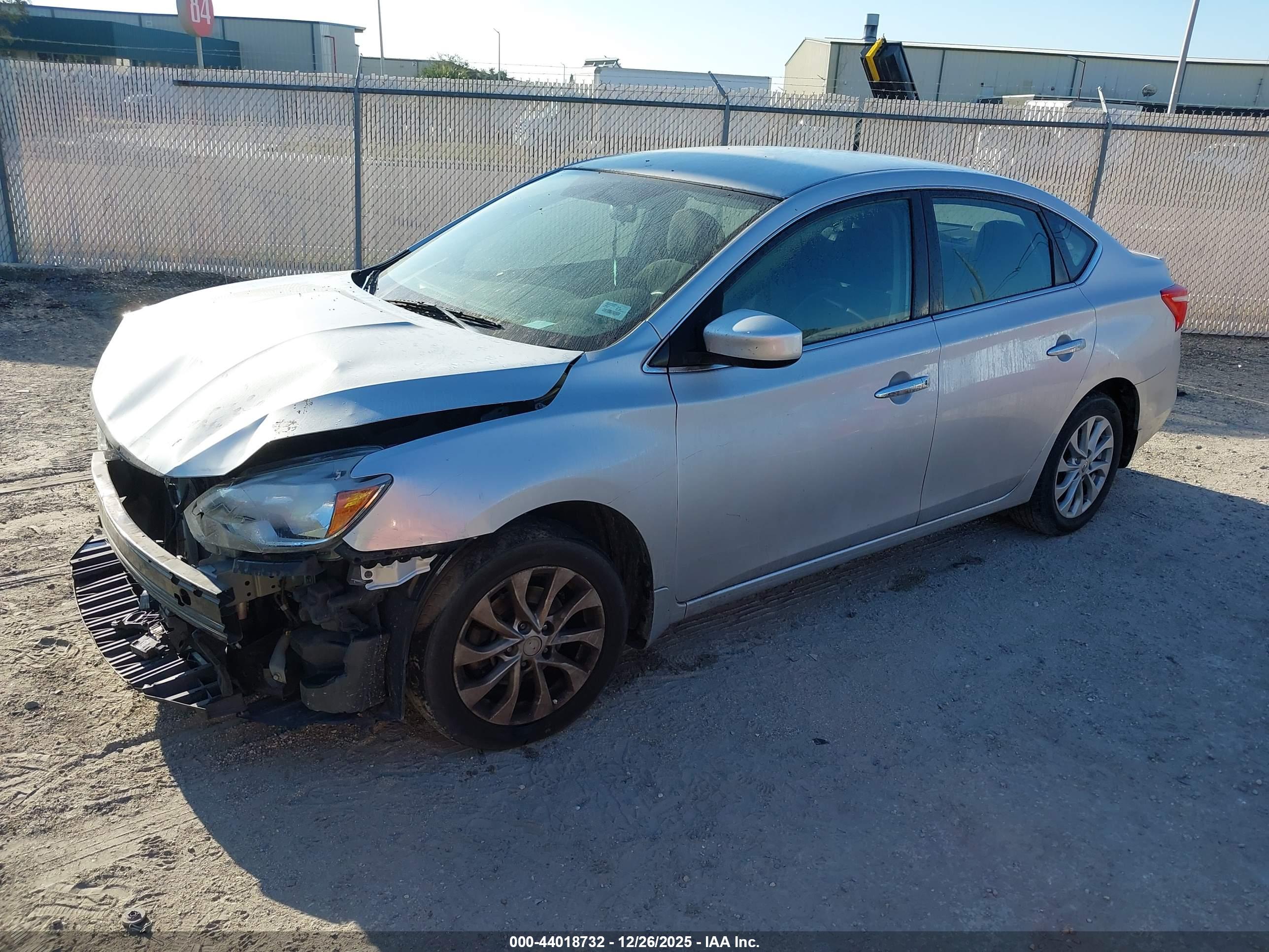 NISSAN SENTRA image 2