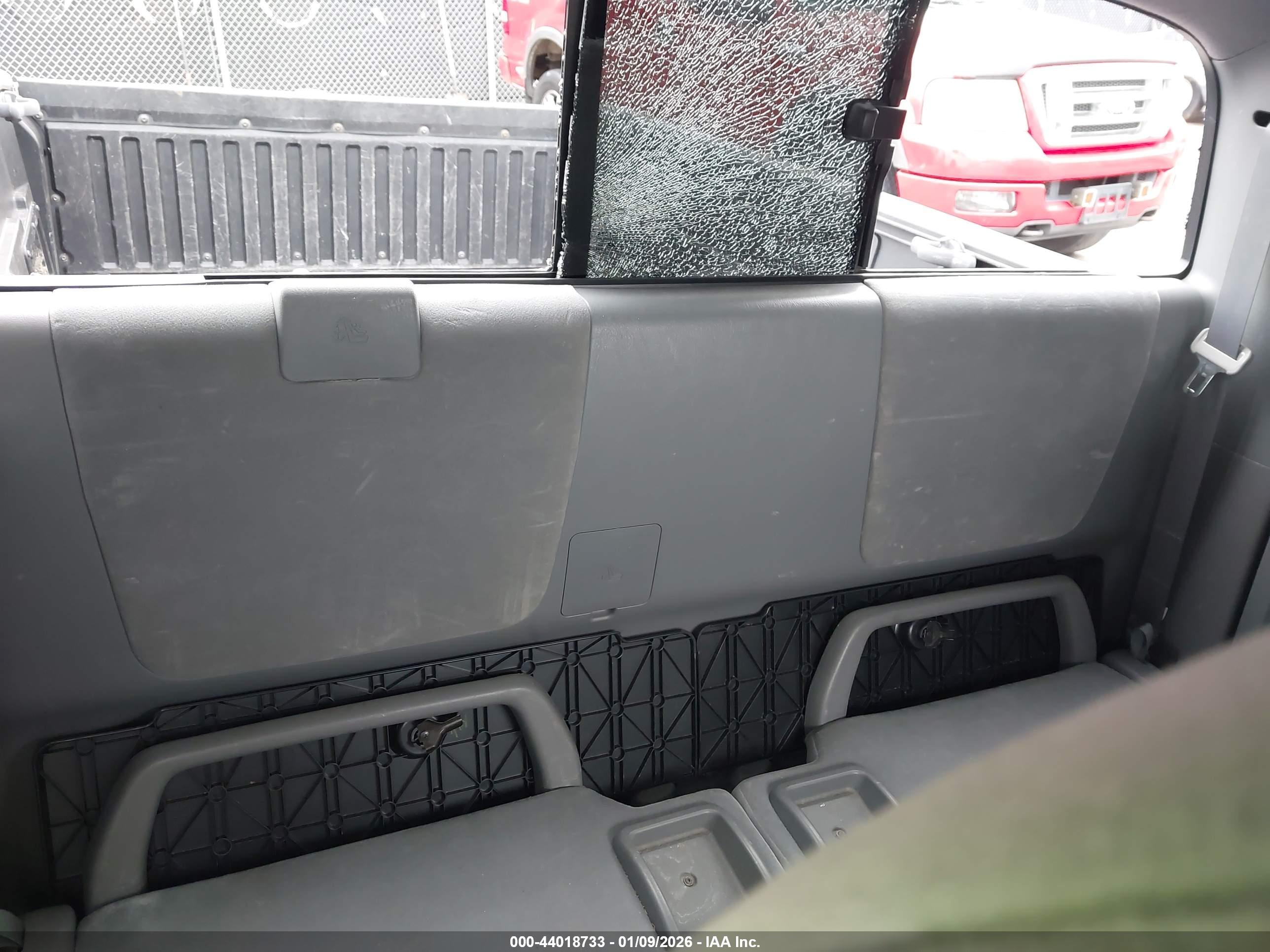 TOYOTA TACOMA image 8