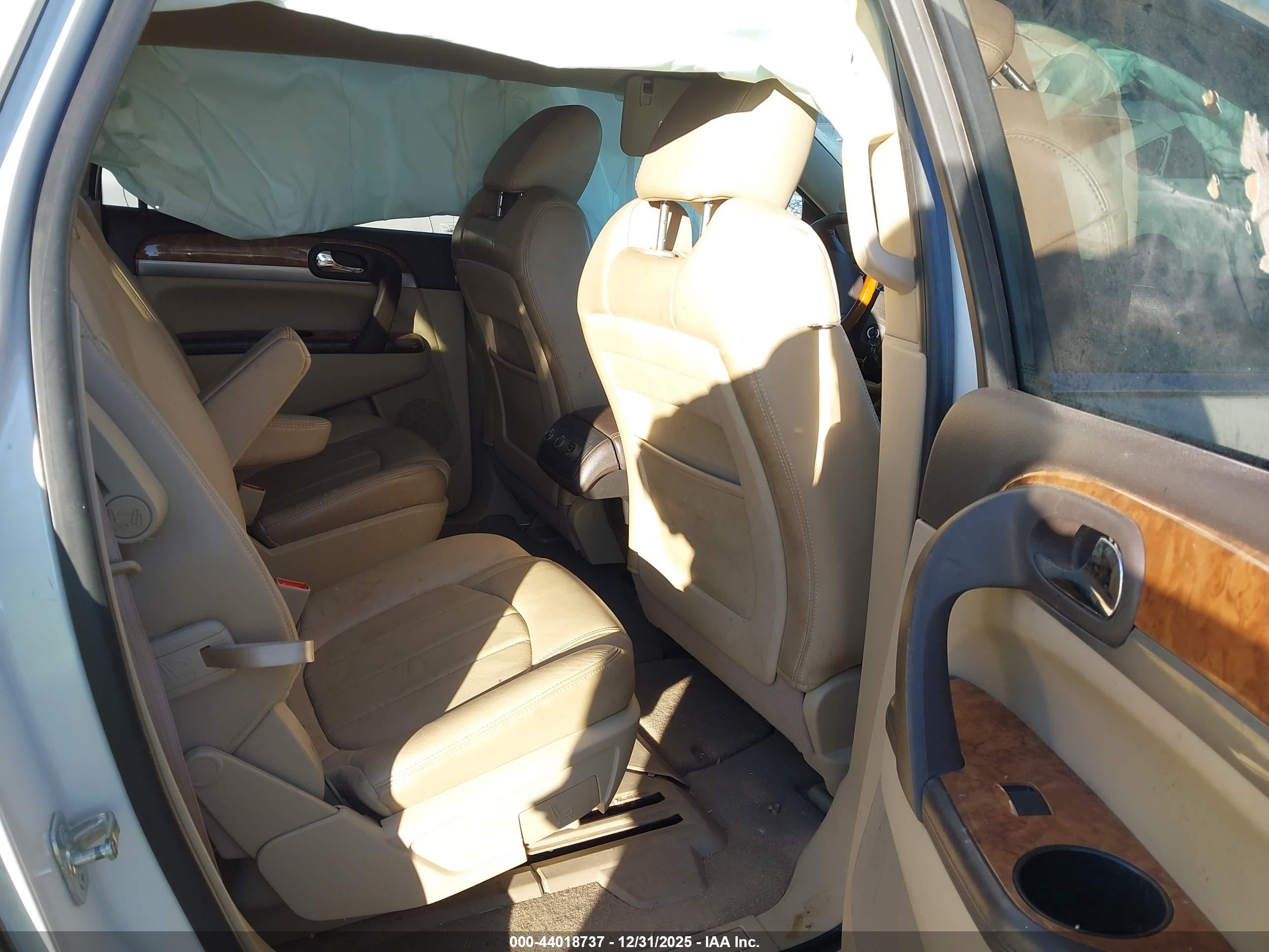 BUICK ENCLAVE image 8