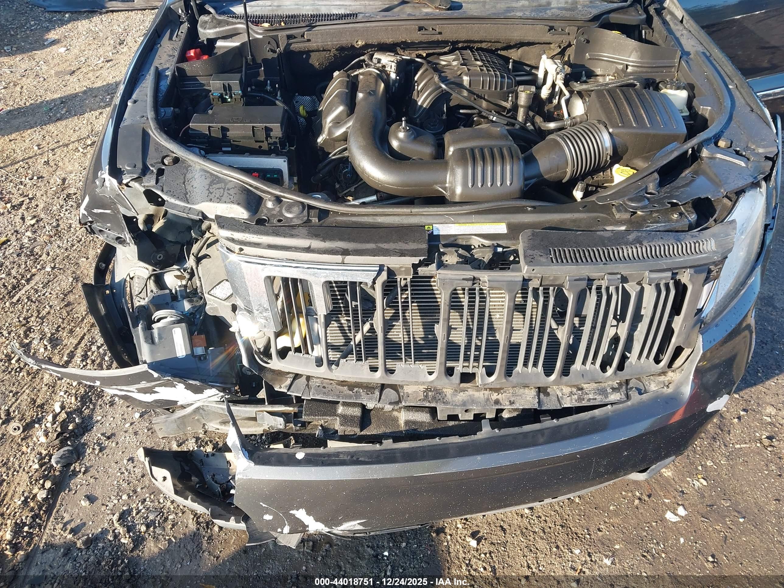 JEEP GRAND image 10