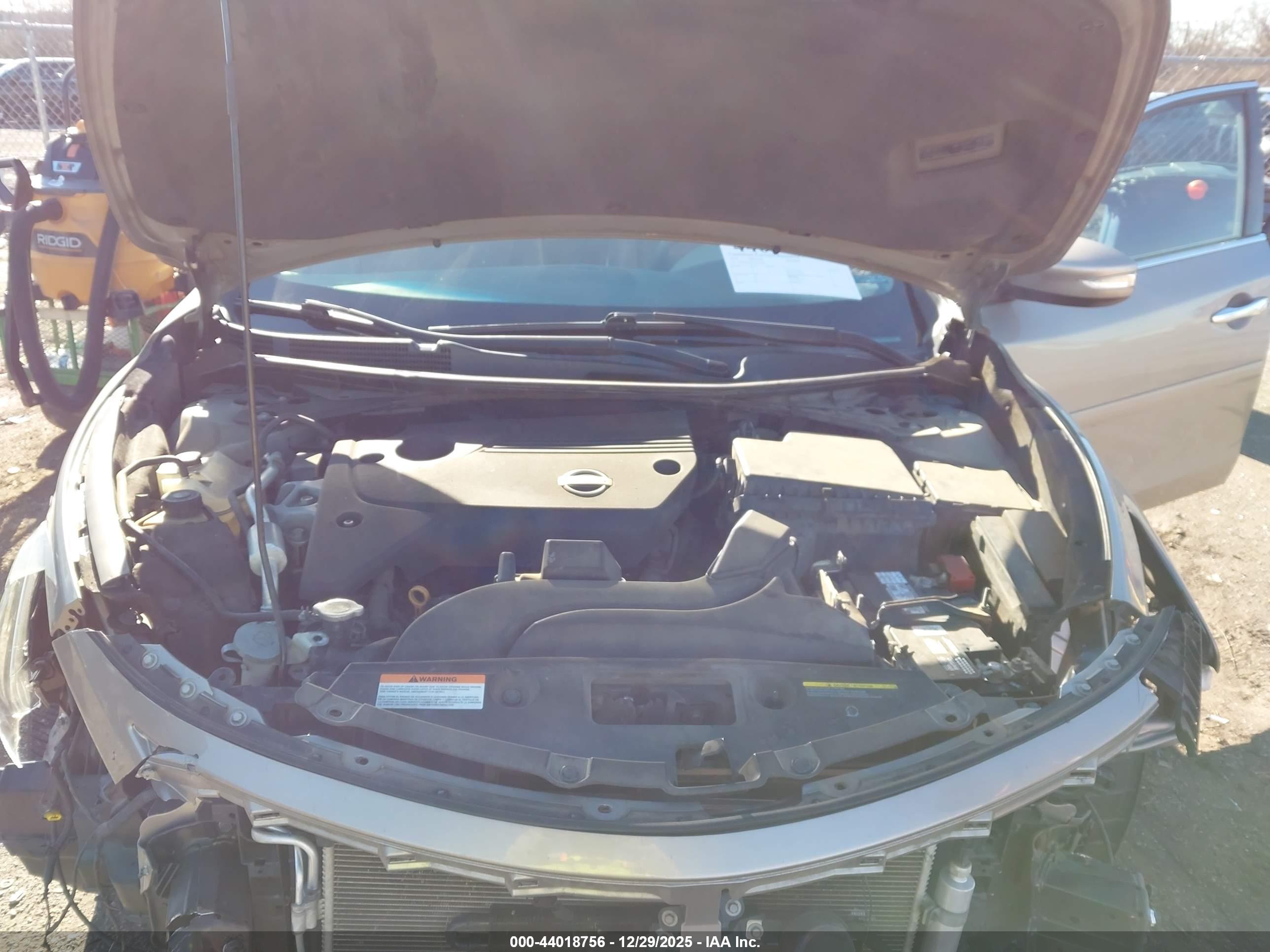 NISSAN ALTIMA image 10