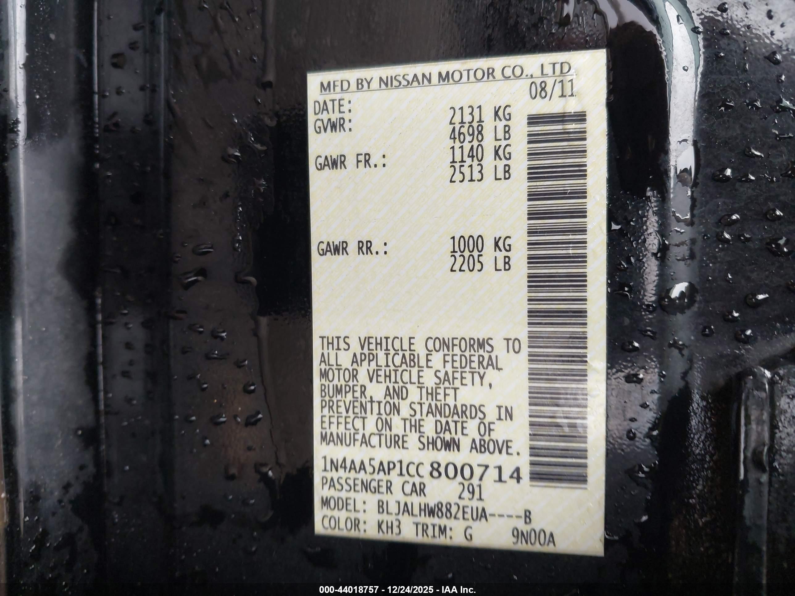 NISSAN MAXIMA image 9