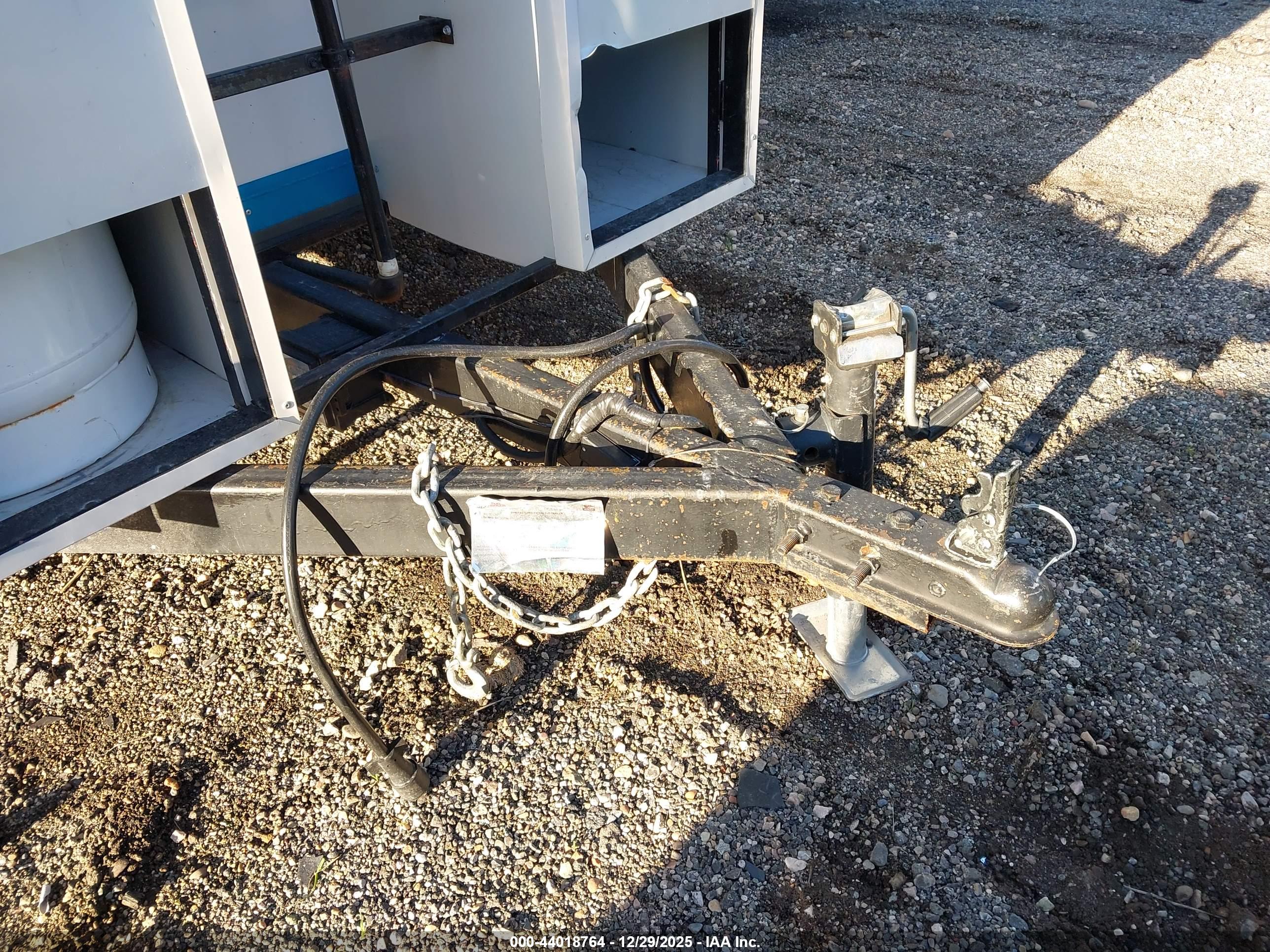FUD TRAILERS image 10