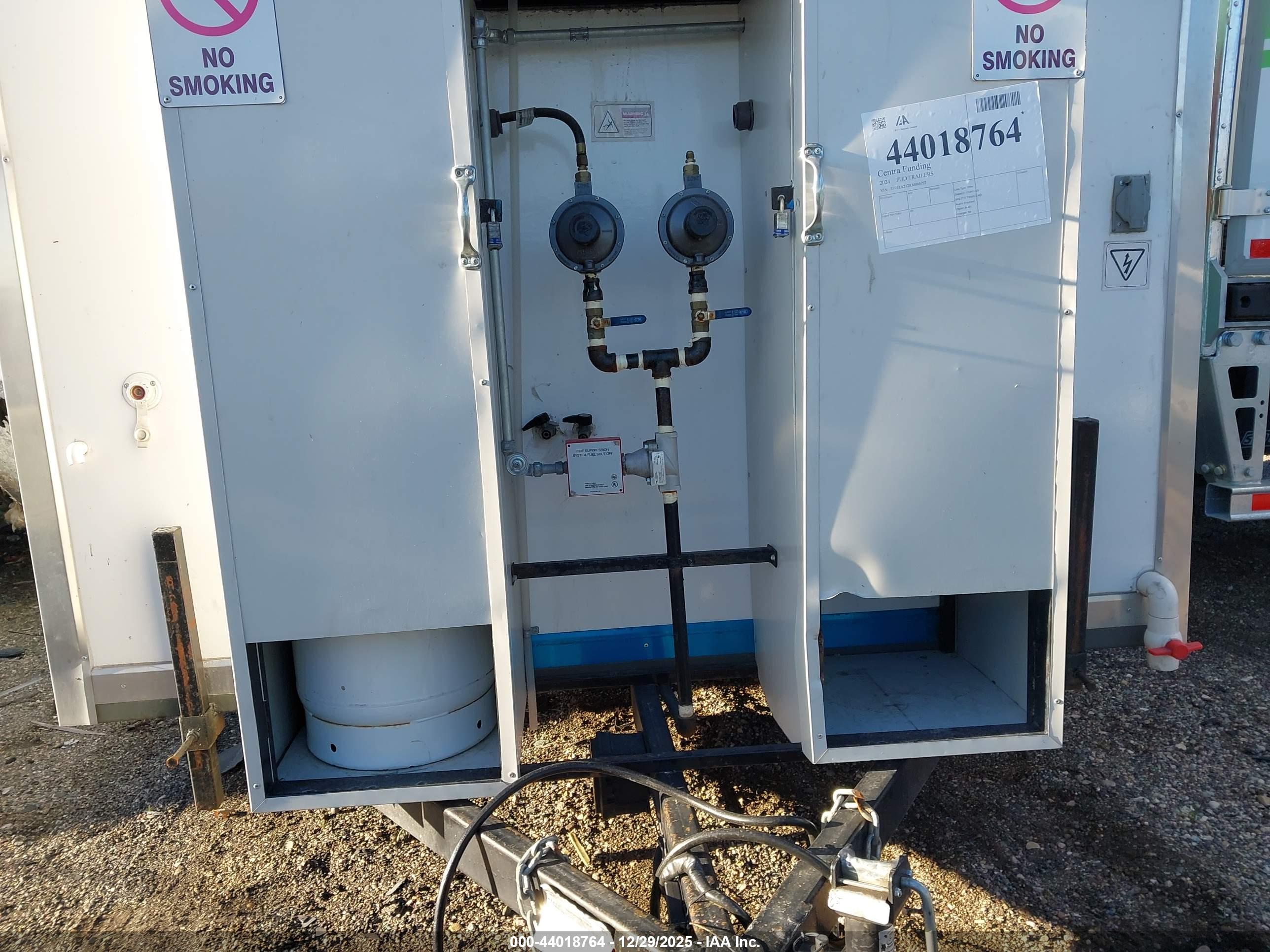 FUD TRAILERS image 6