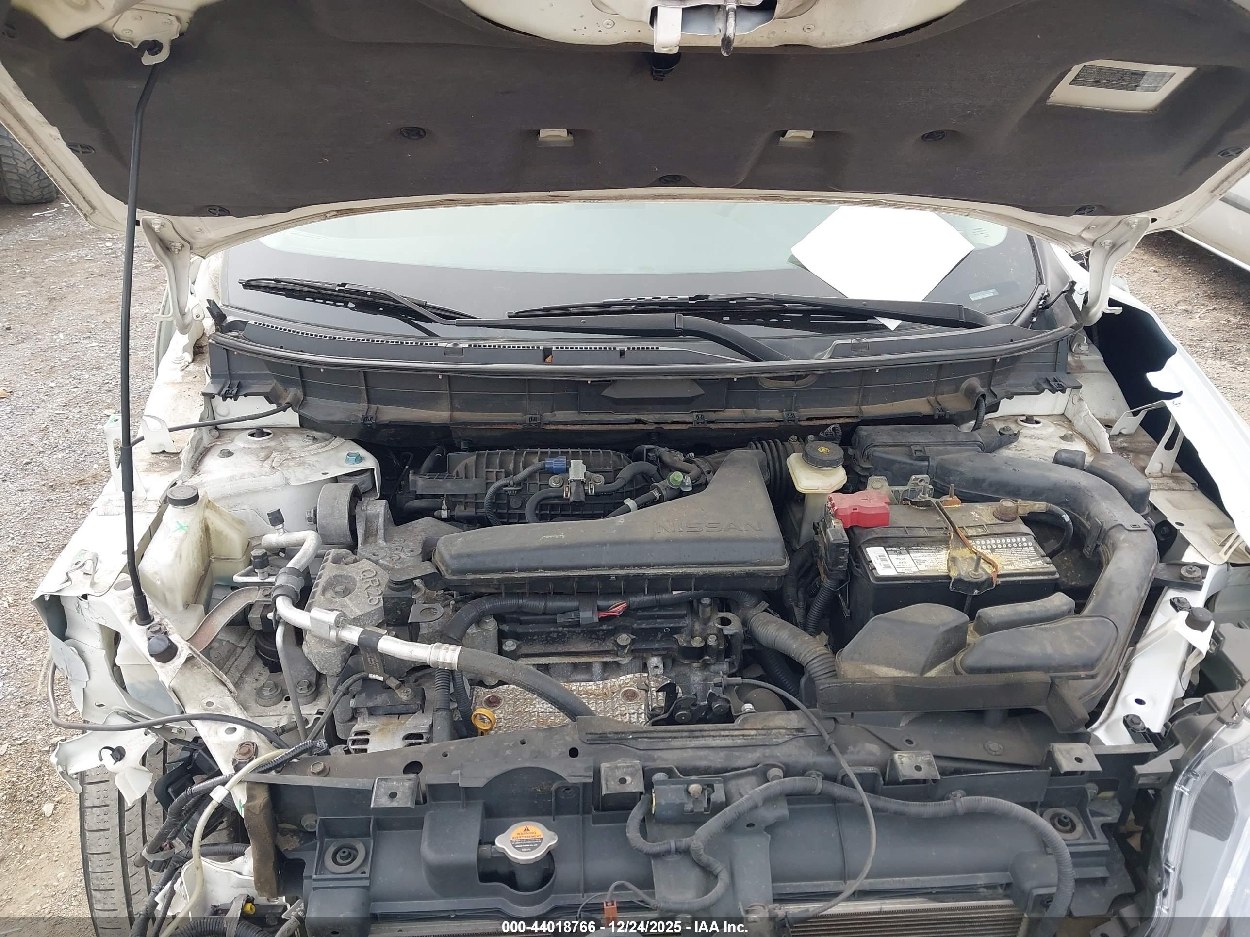 NISSAN ROGUE image 10