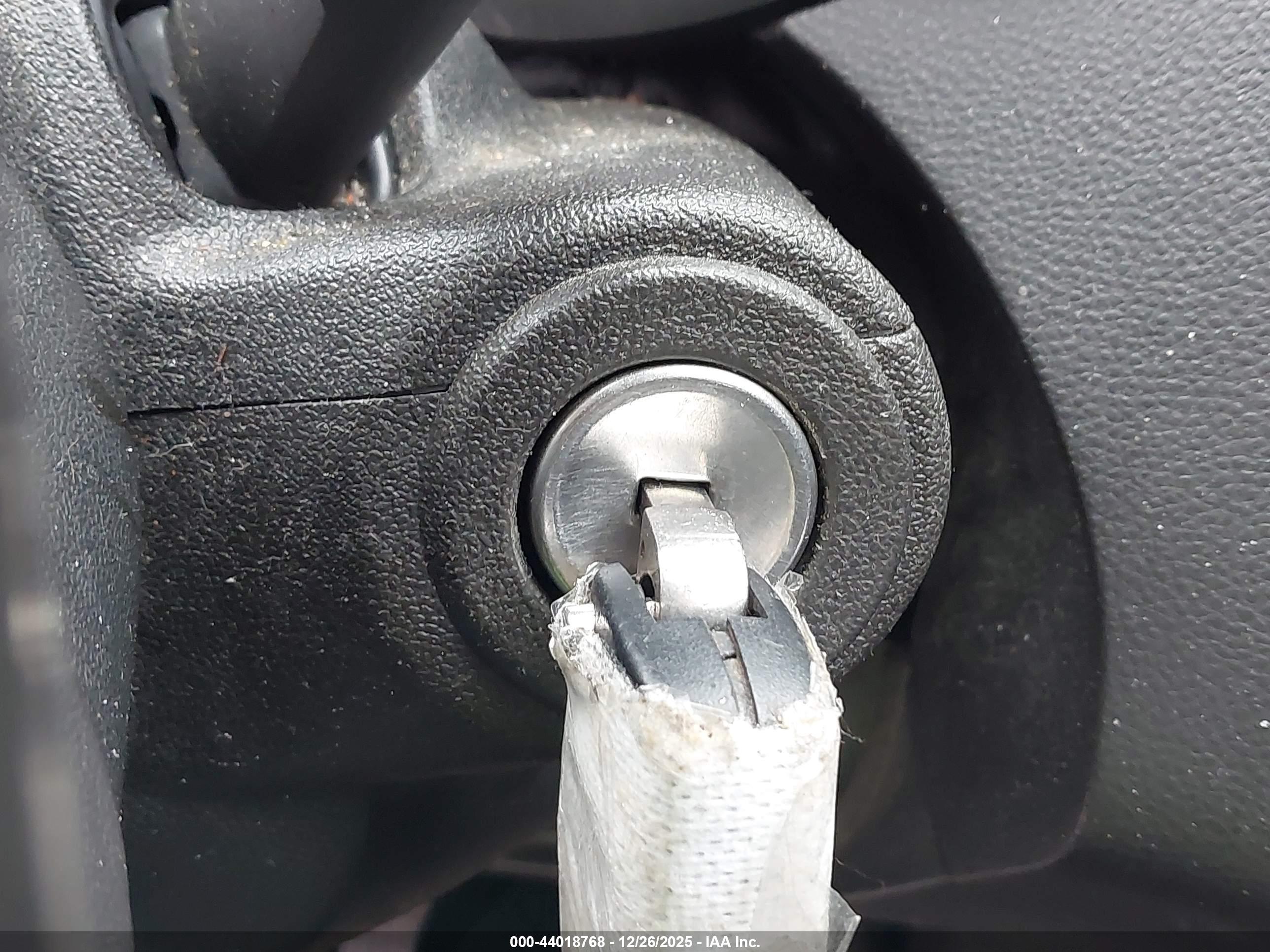 CHEVROLET EQUINOX image 11