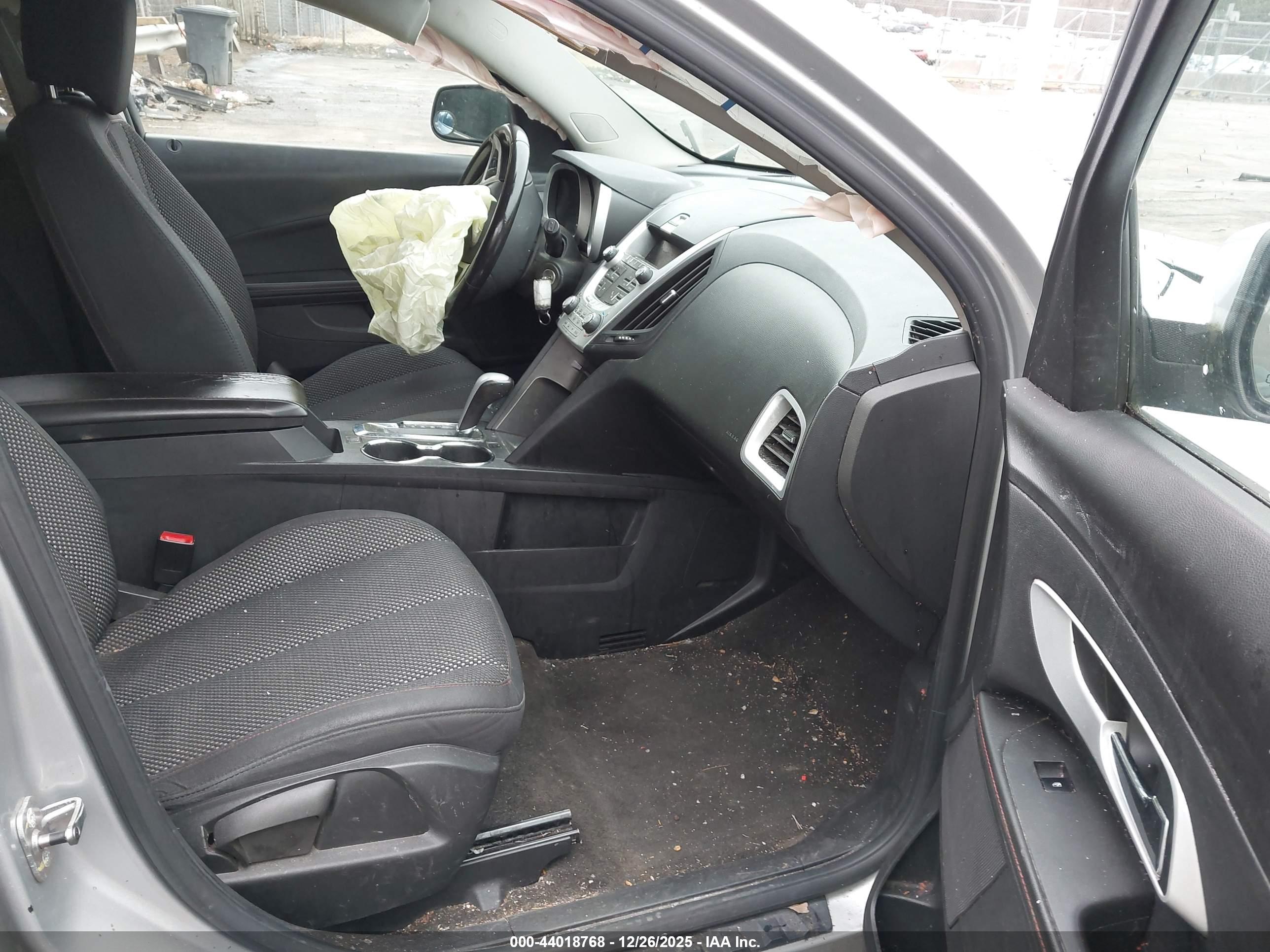 CHEVROLET EQUINOX image 5