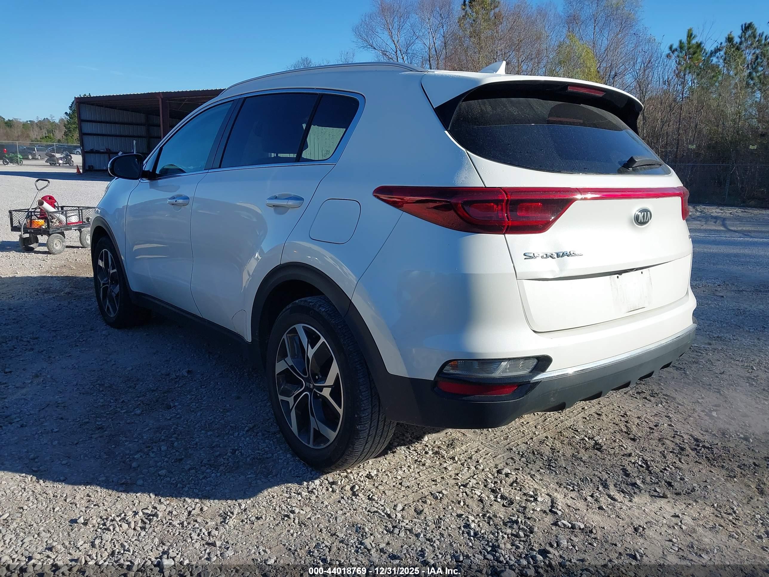 KIA SPORTAGE image 3