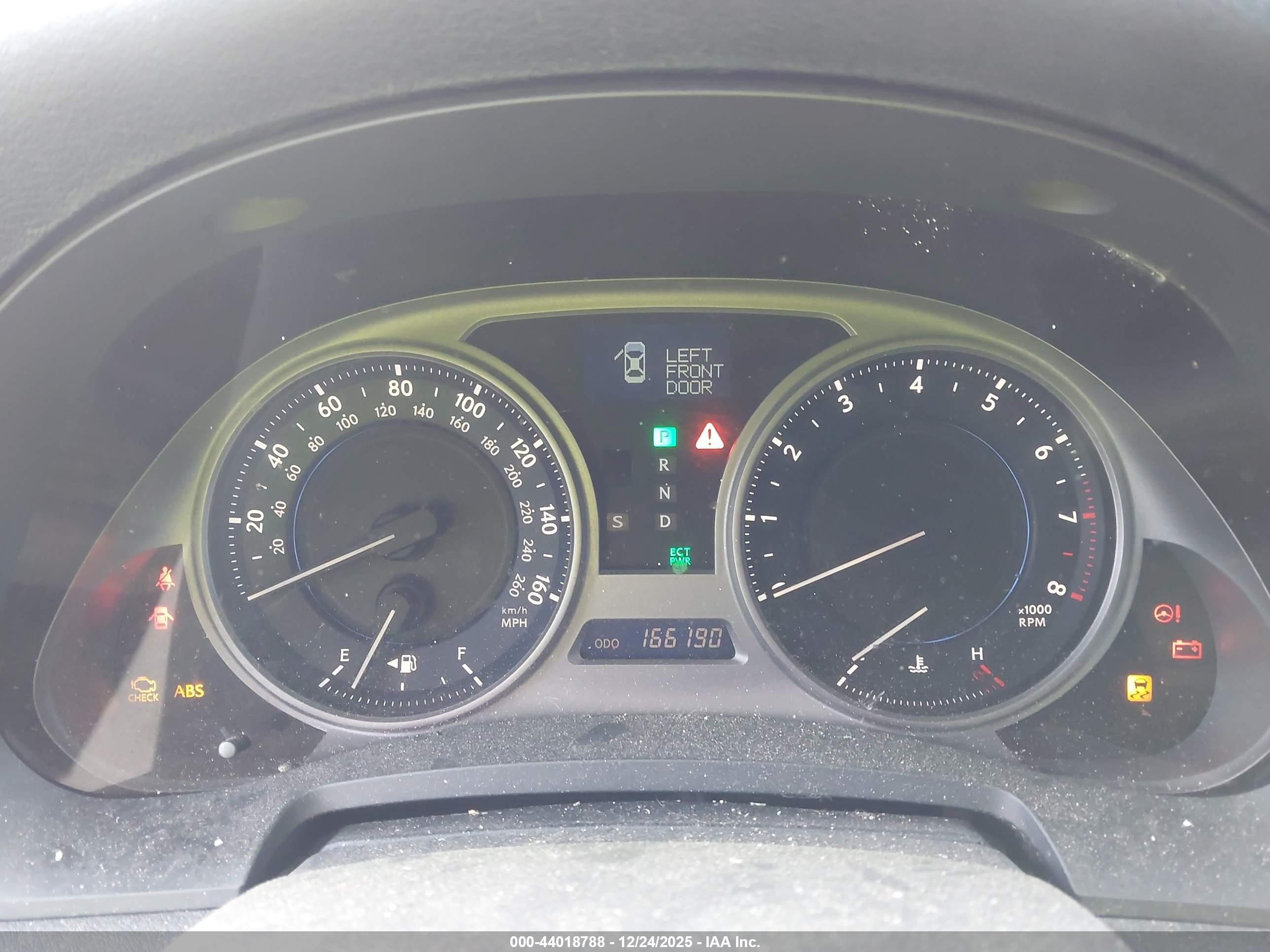 LEXUS IS image 7