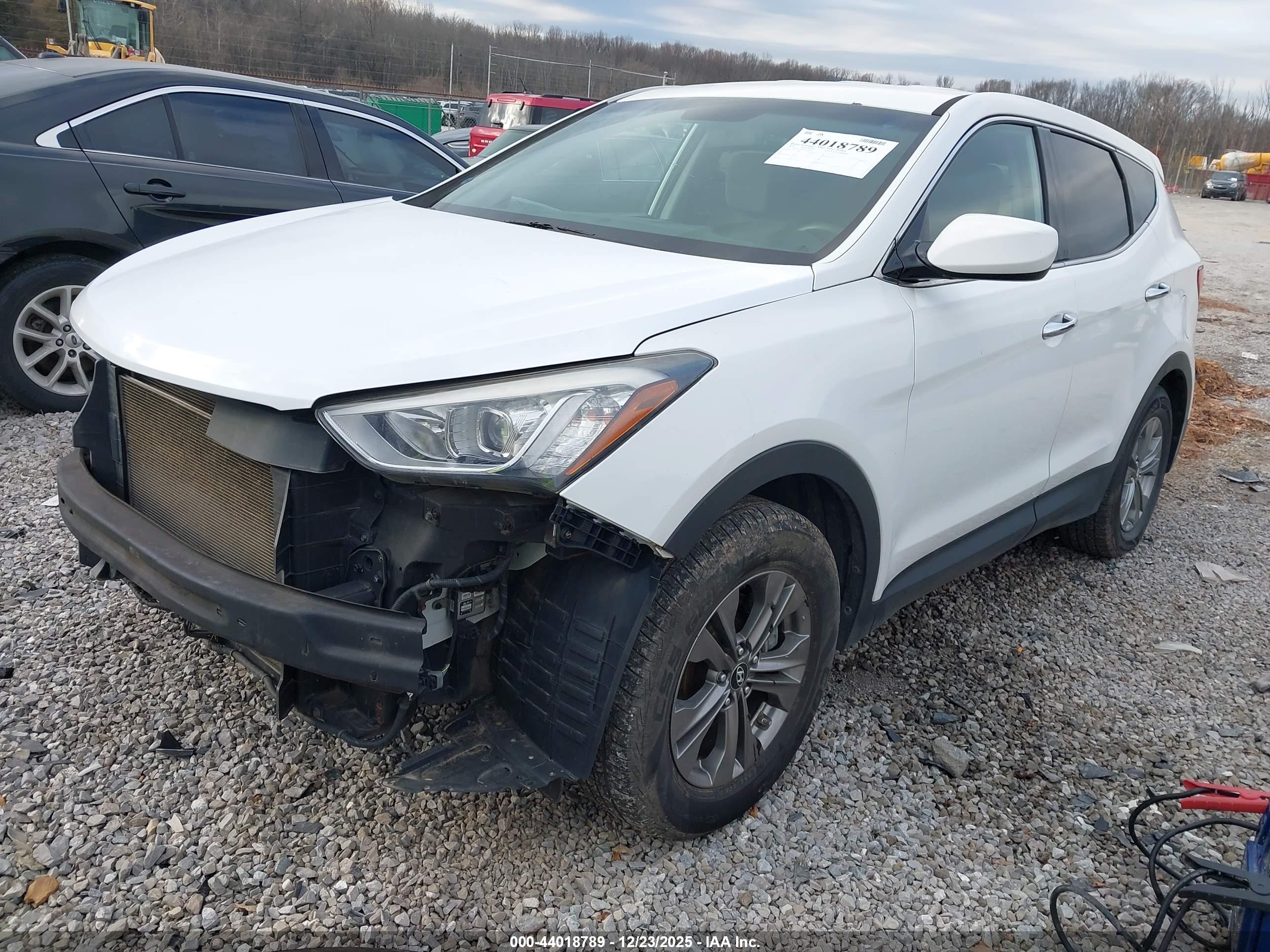 HYUNDAI SANTA image 2