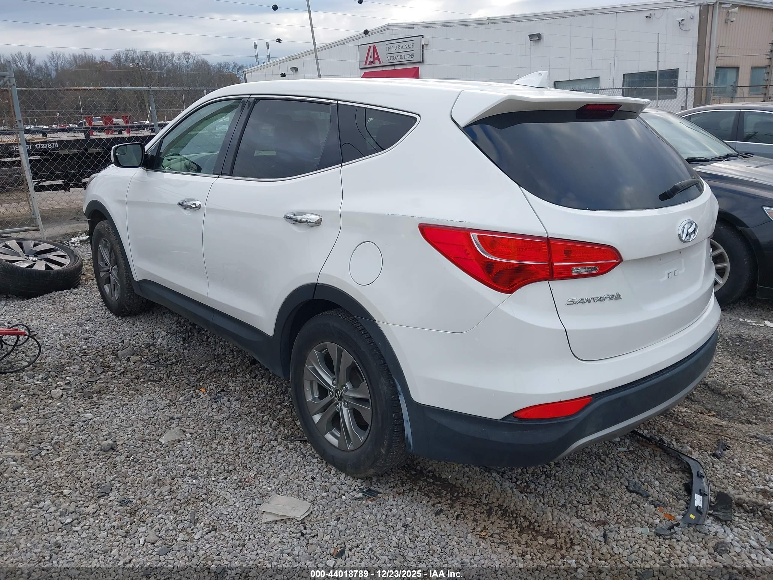 HYUNDAI SANTA image 3