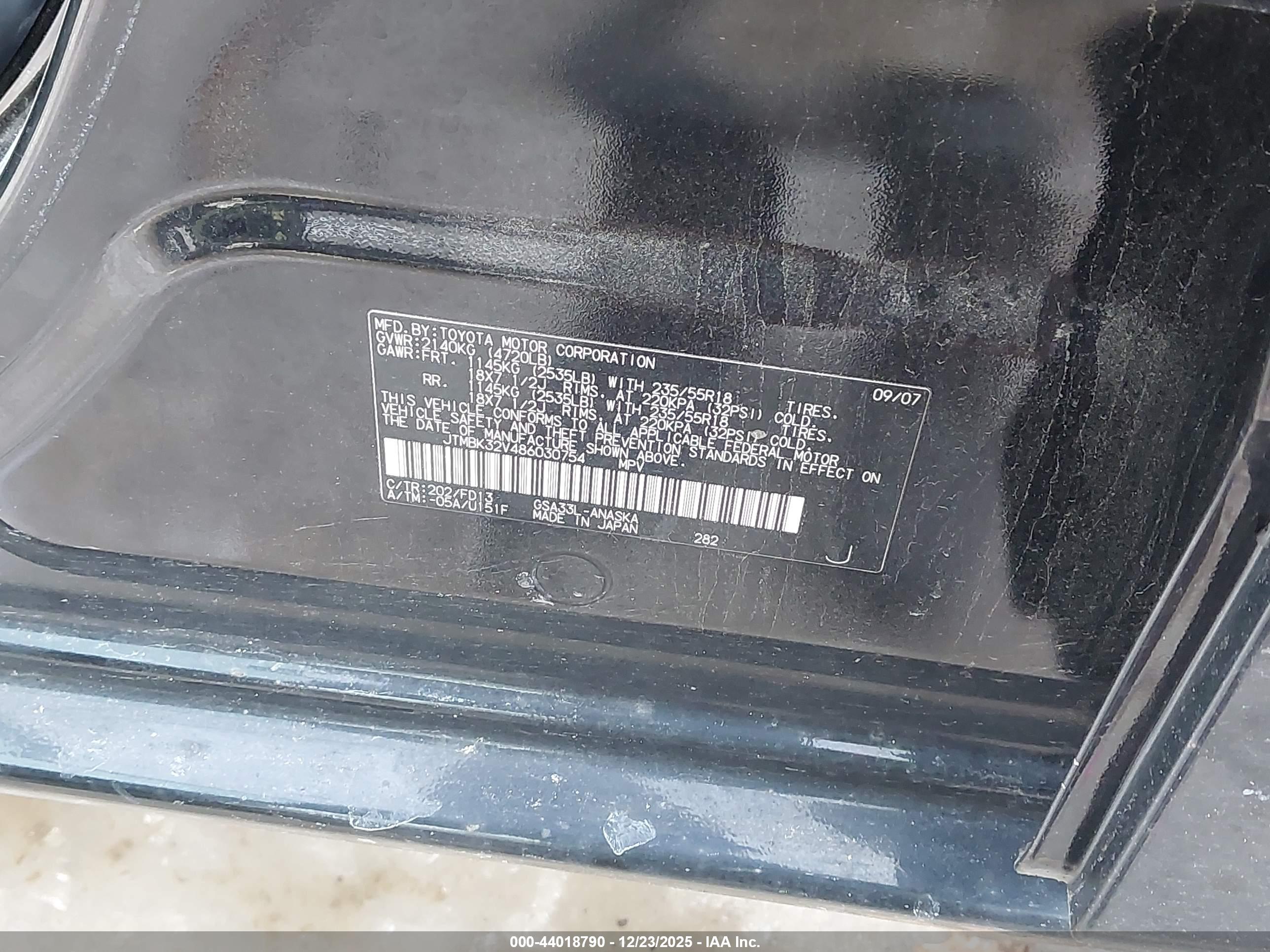 TOYOTA RAV4 image 9