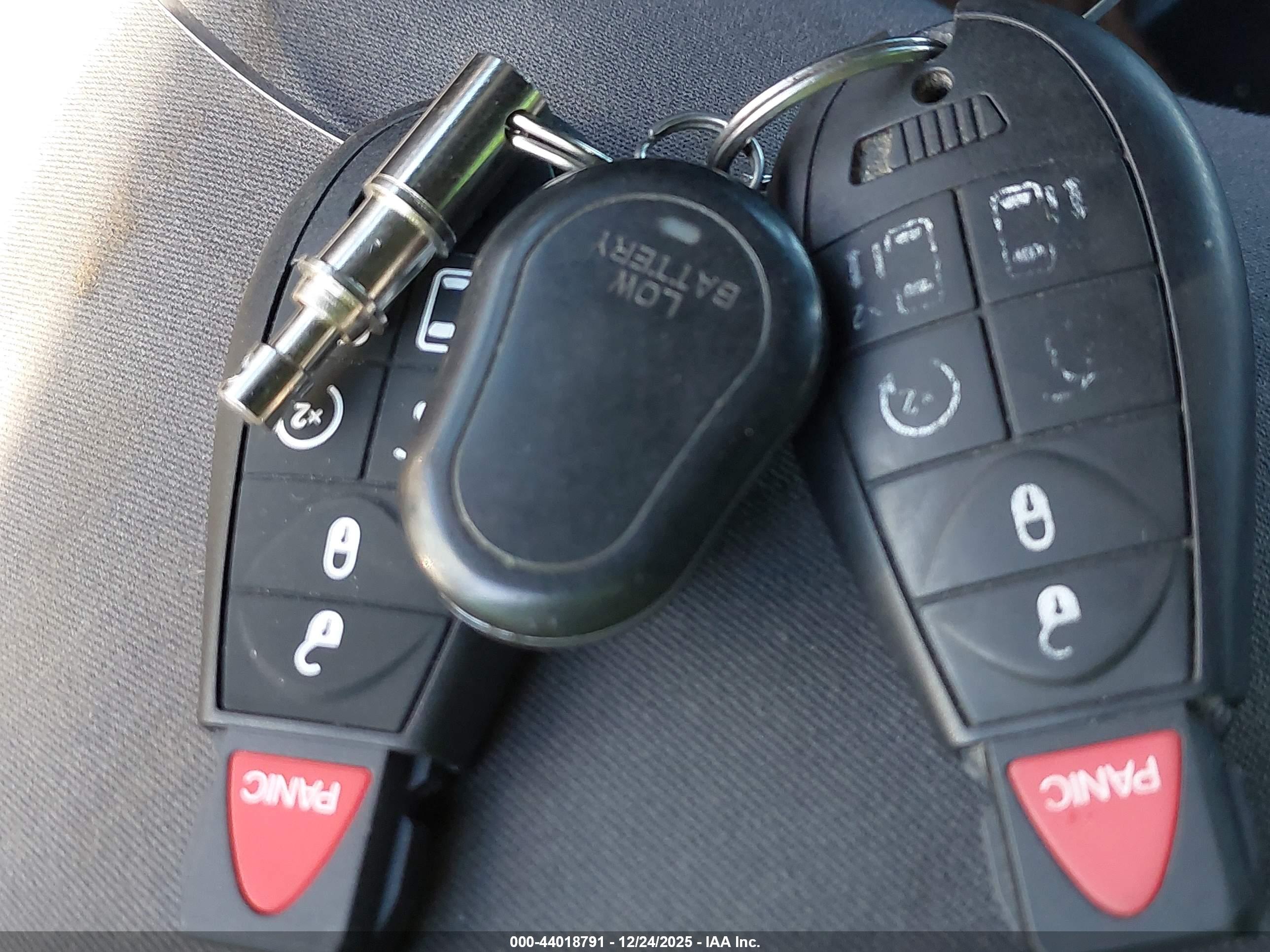 DODGE GRAND image 11