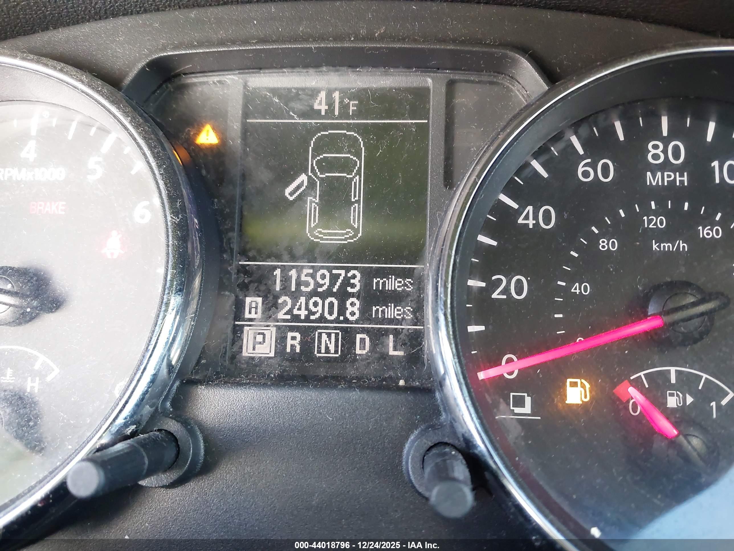 NISSAN ROGUE image 7