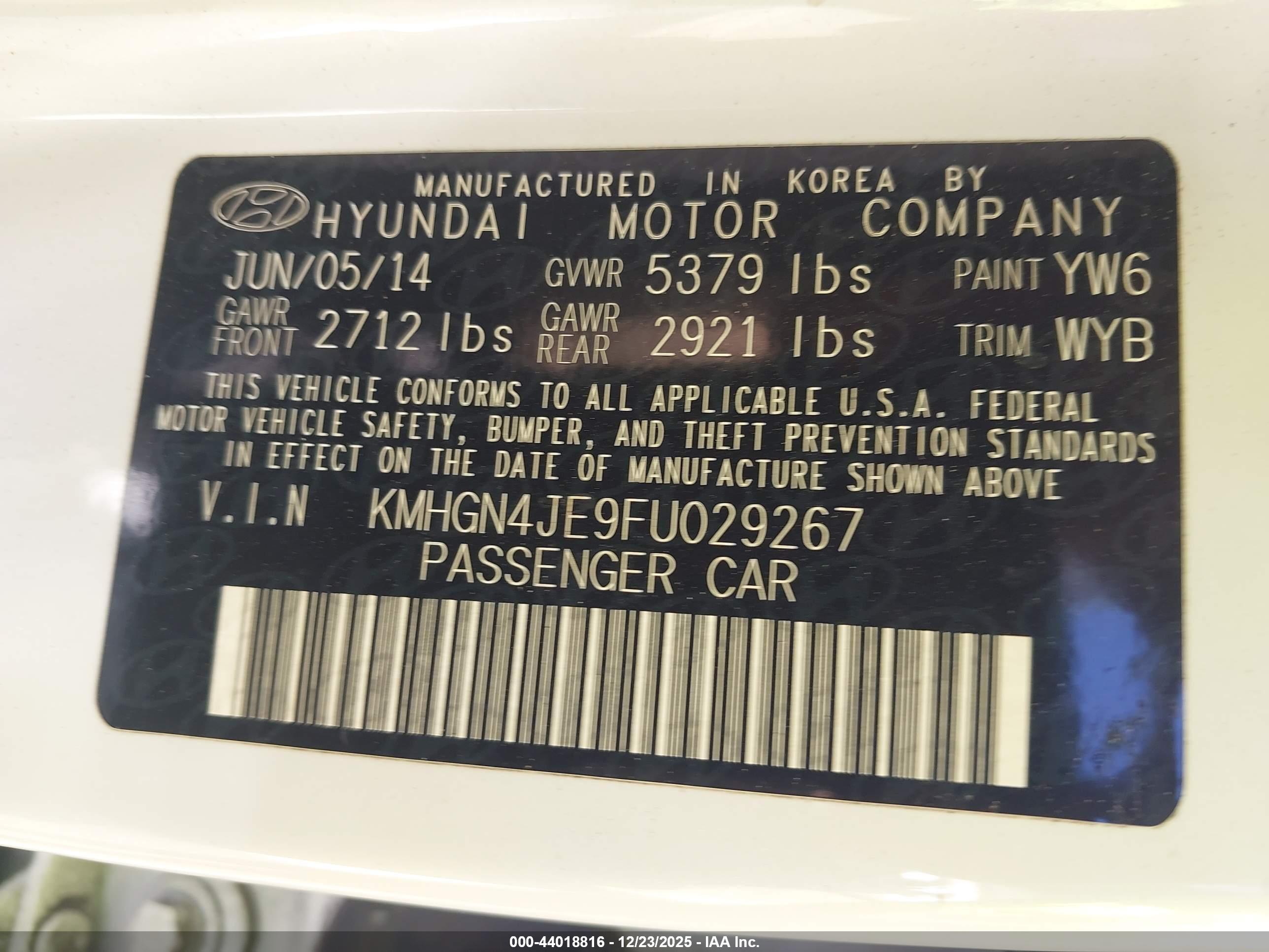 HYUNDAI GENESIS image 9