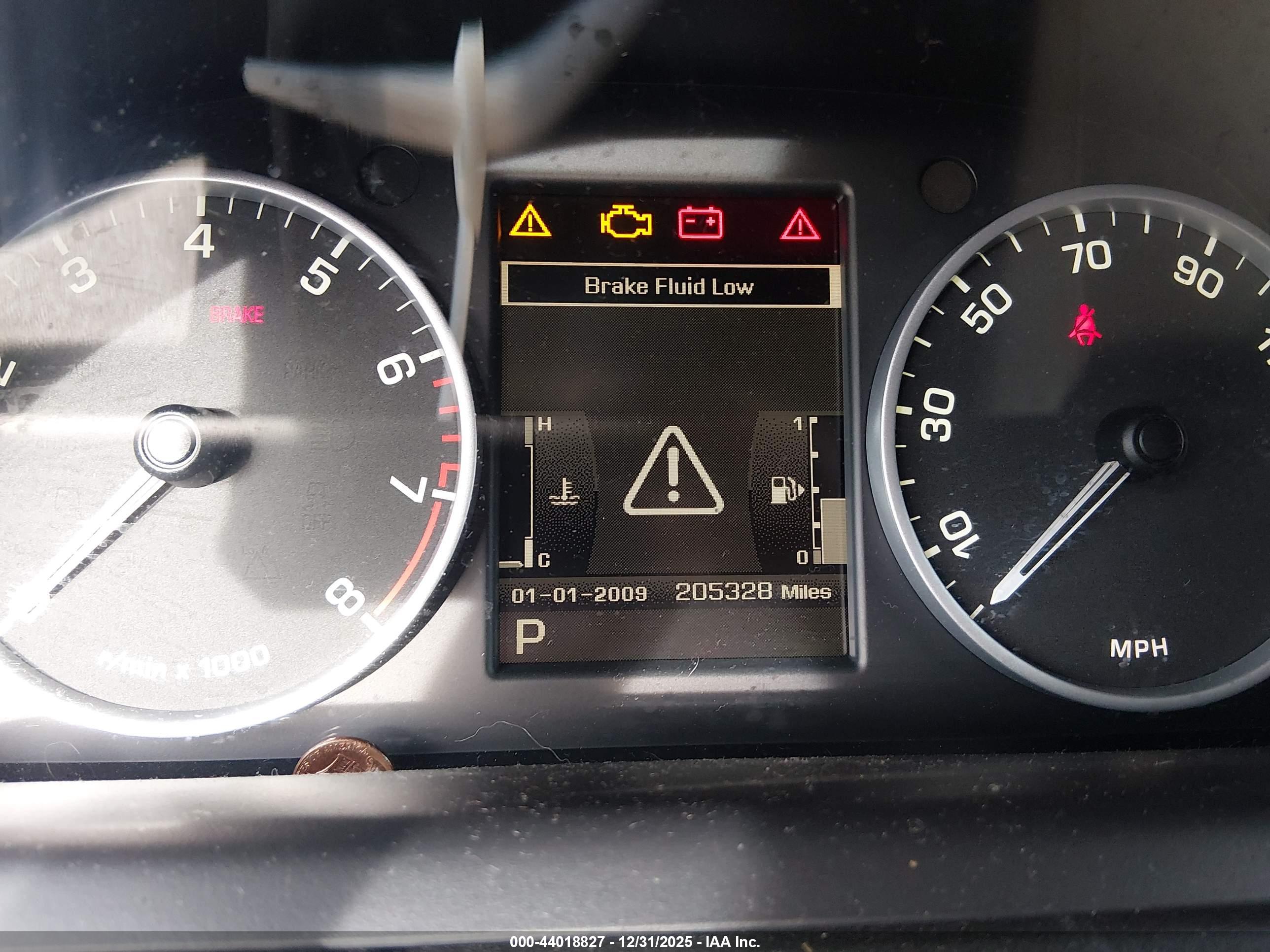 LAND ROVER image 7