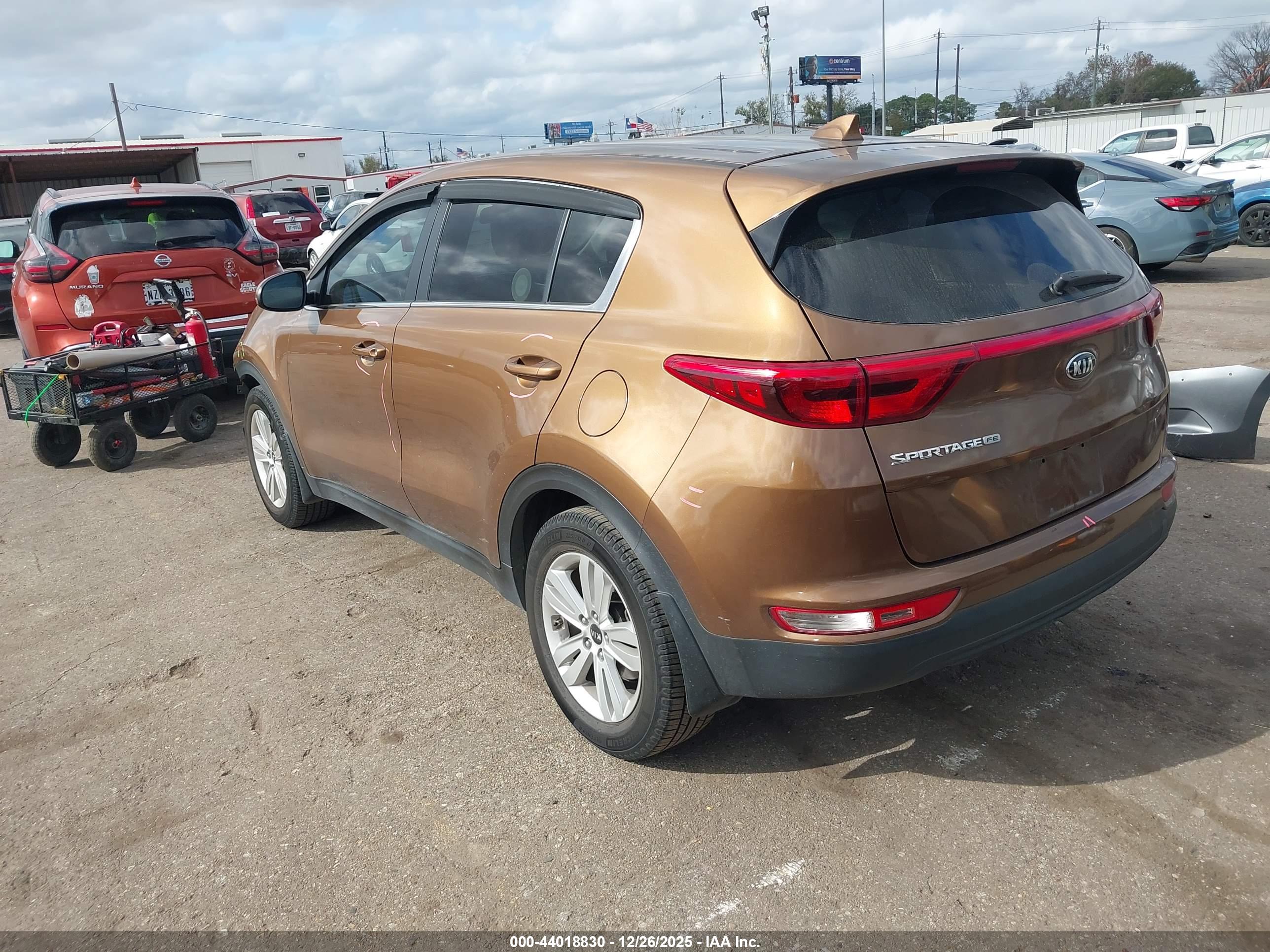KIA SPORTAGE image 3