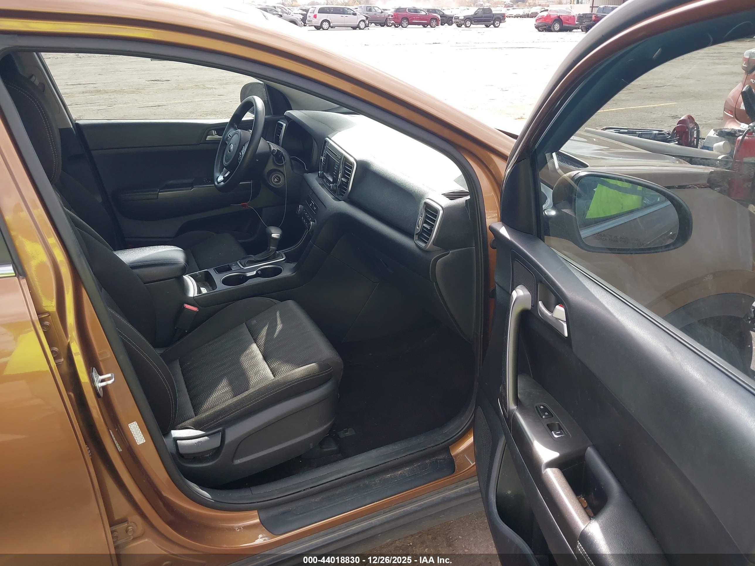 KIA SPORTAGE image 5