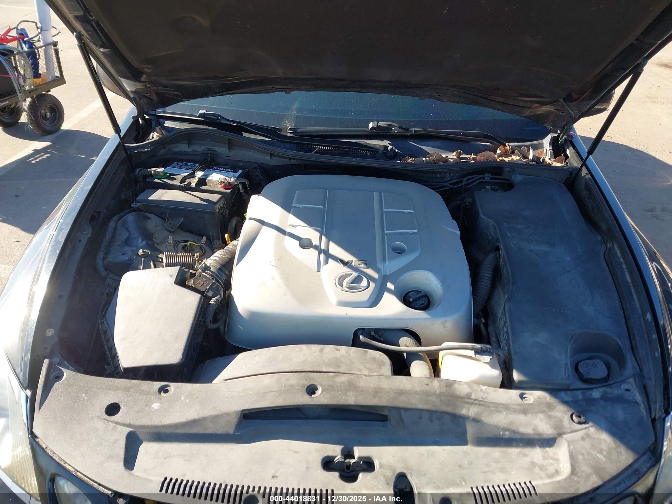 LEXUS GS image 10
