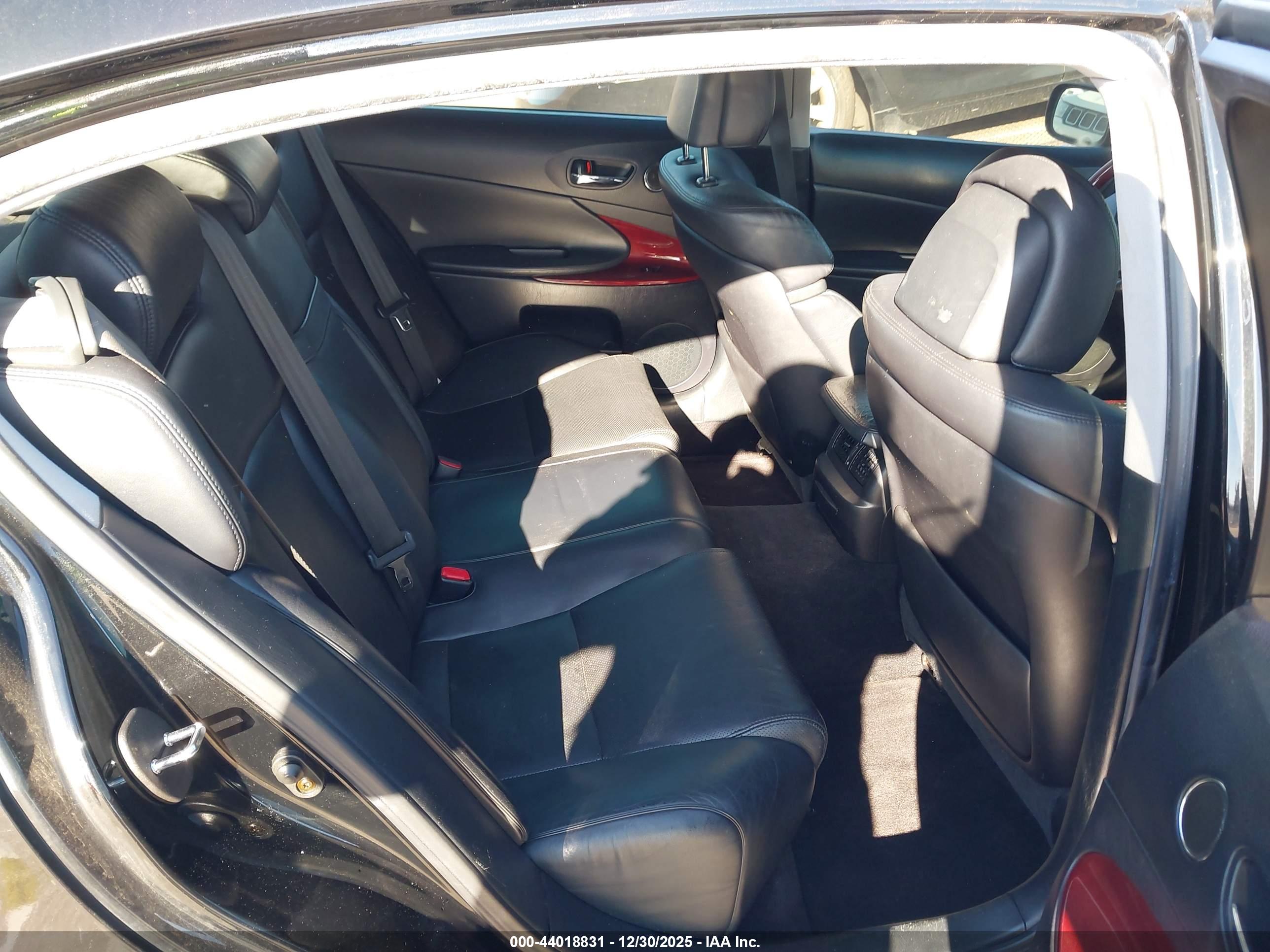 LEXUS GS image 8
