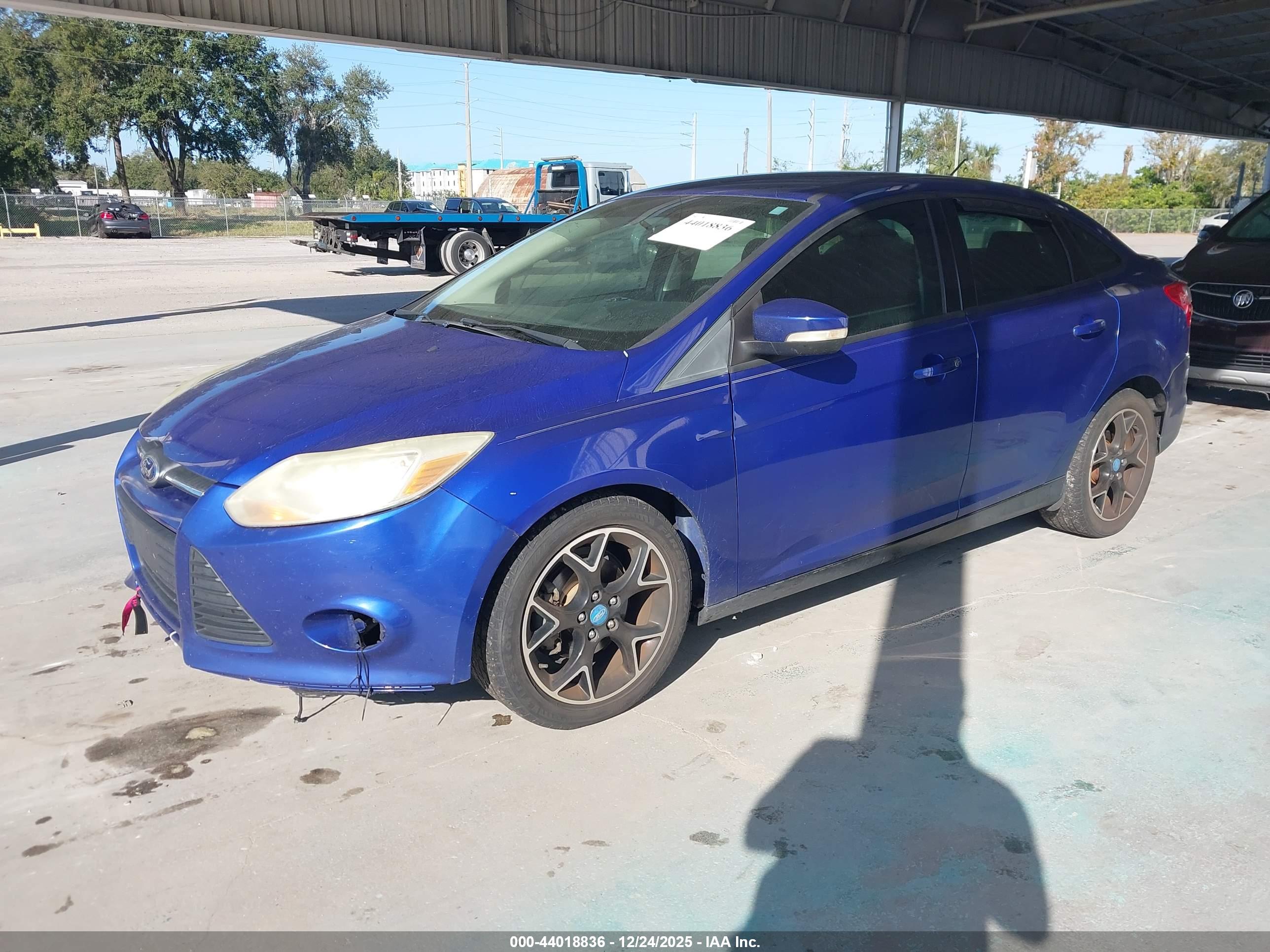 FORD FOCUS image 2