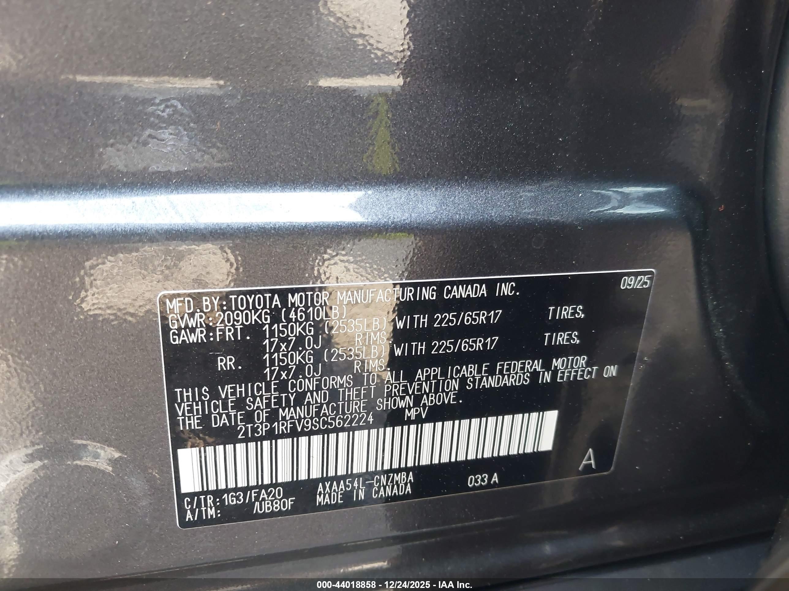 TOYOTA RAV4 image 9