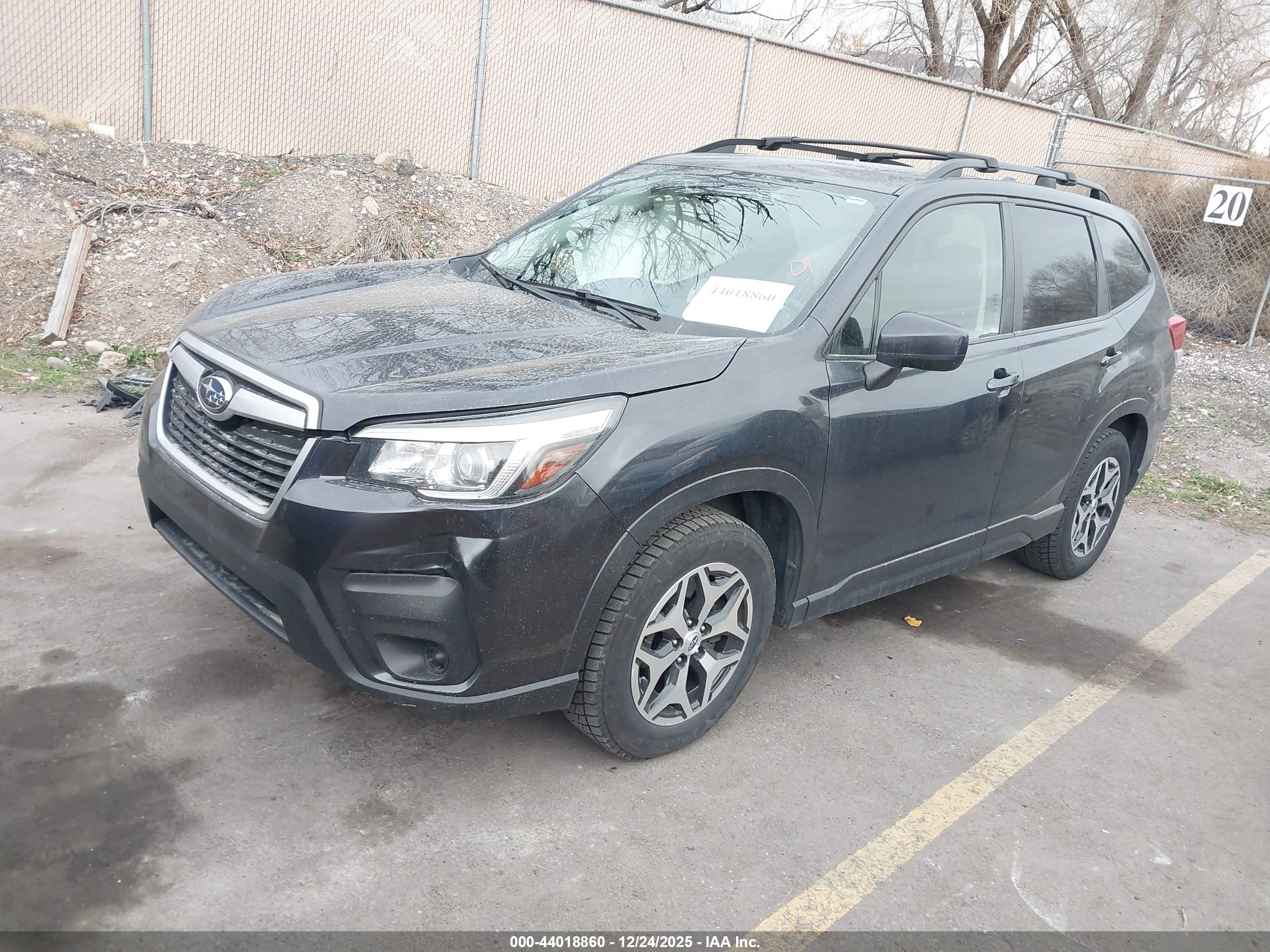 SUBARU FORESTER image 2