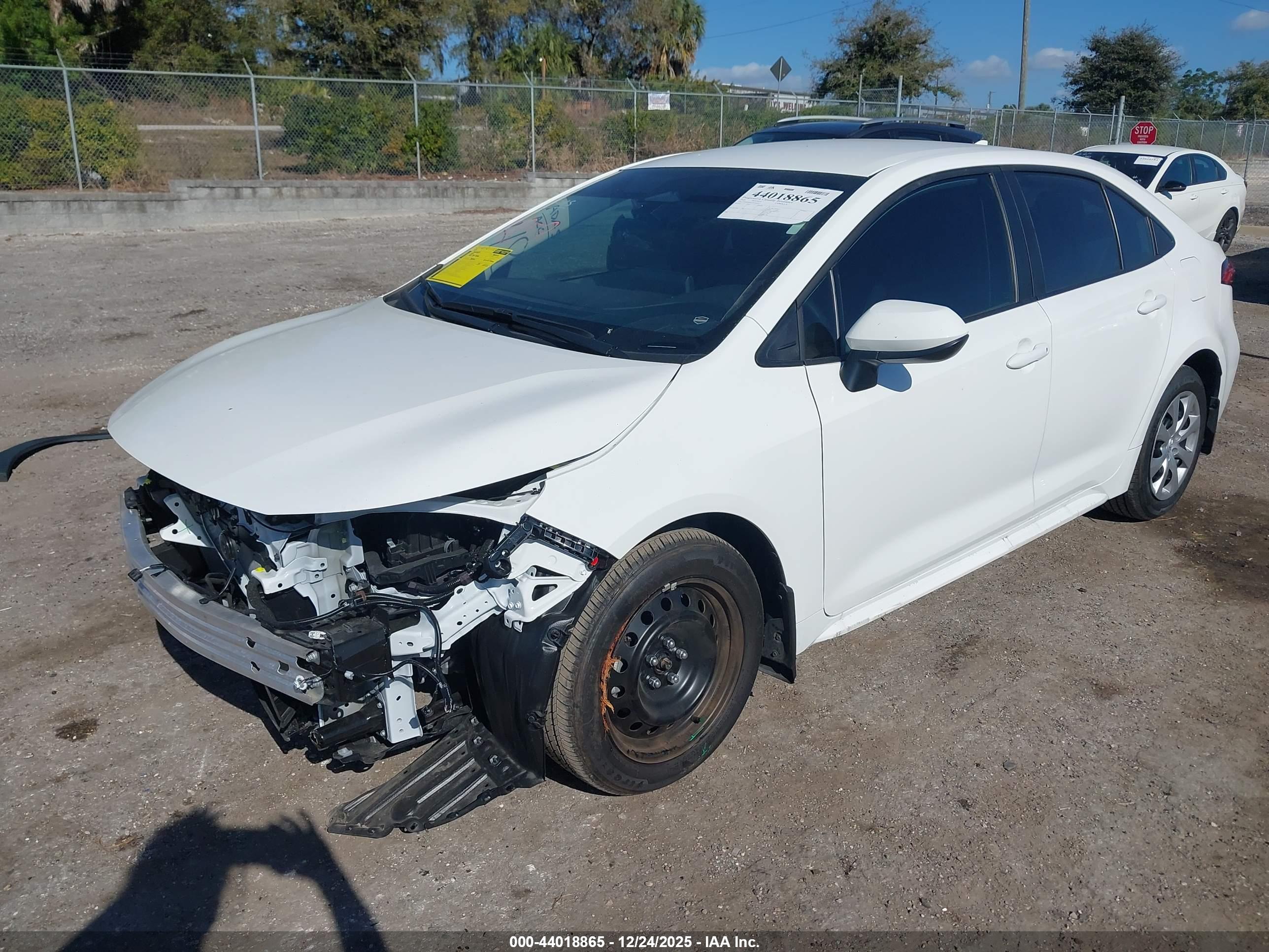TOYOTA COROLLA image 2