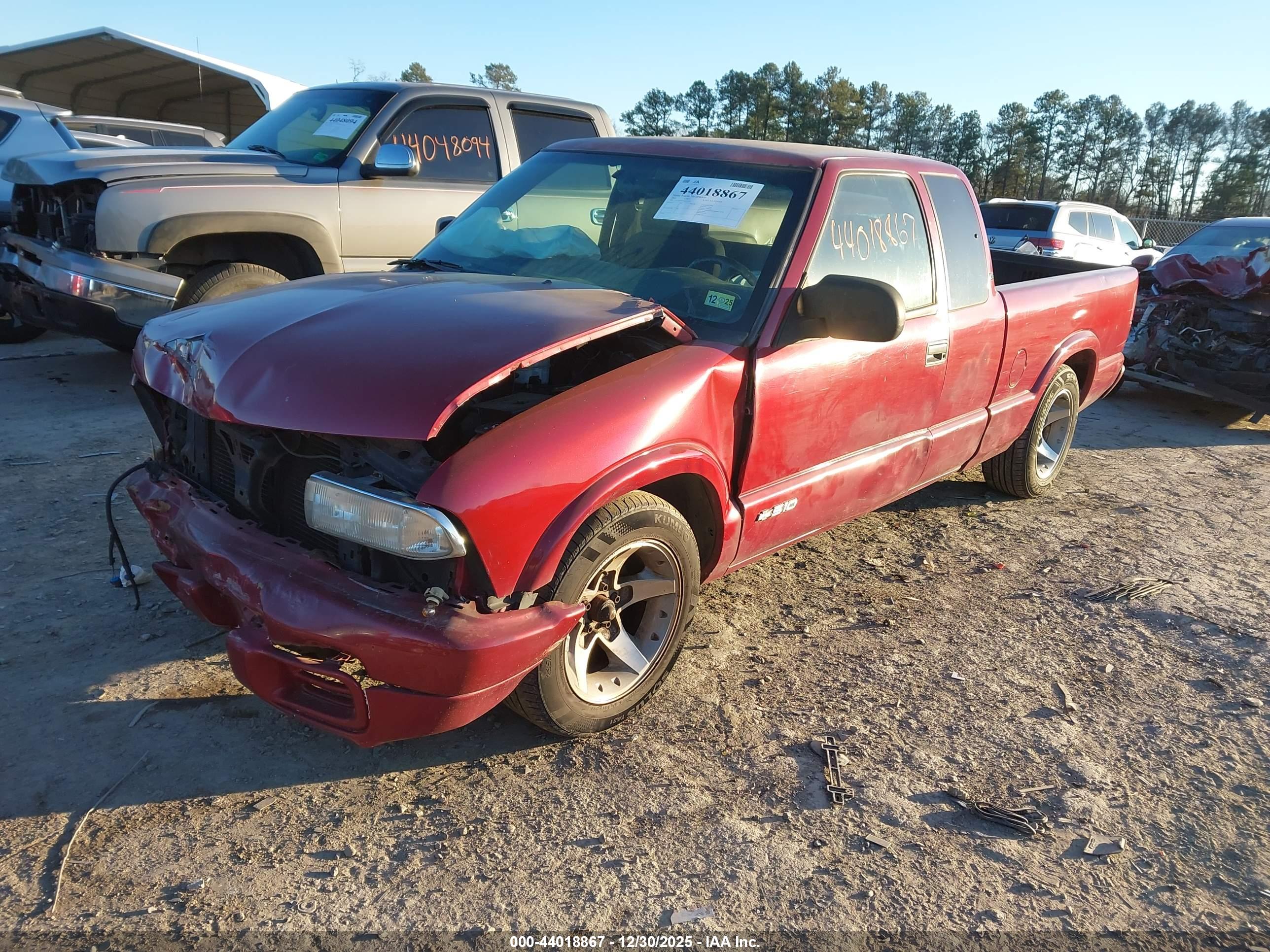 CHEVROLET S-10 image 2