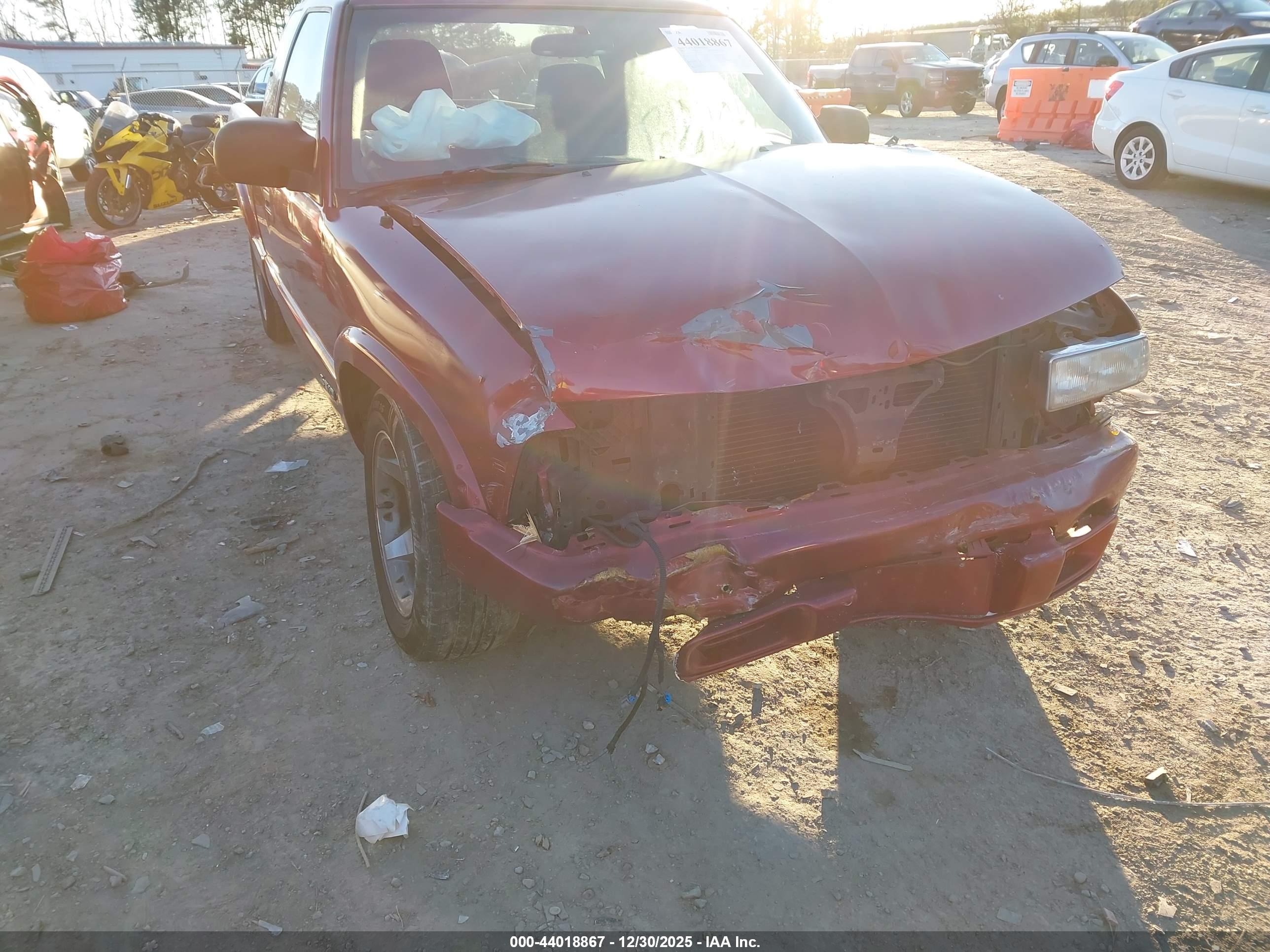 CHEVROLET S-10 image 6