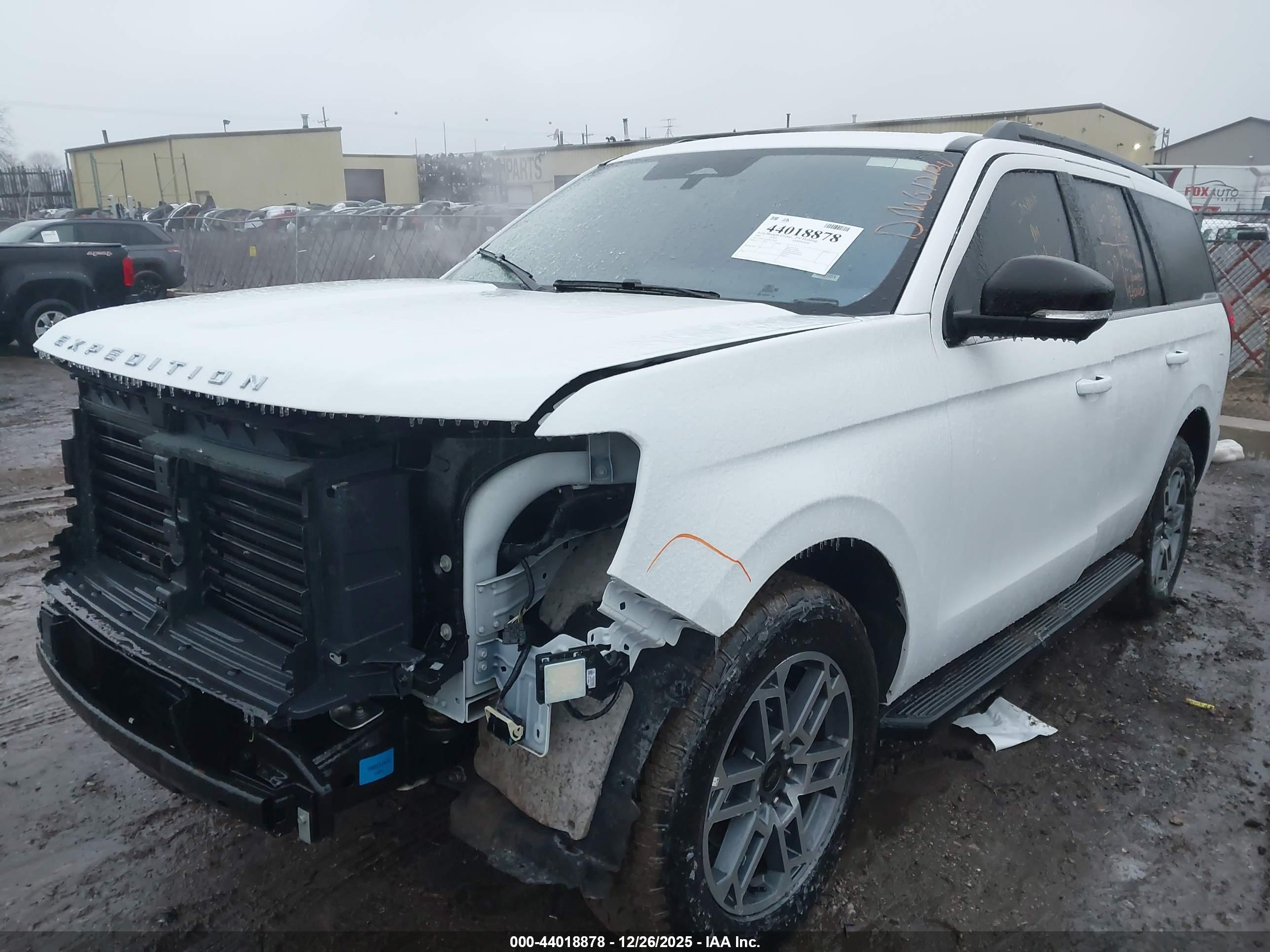 FORD EXPEDITION image 2