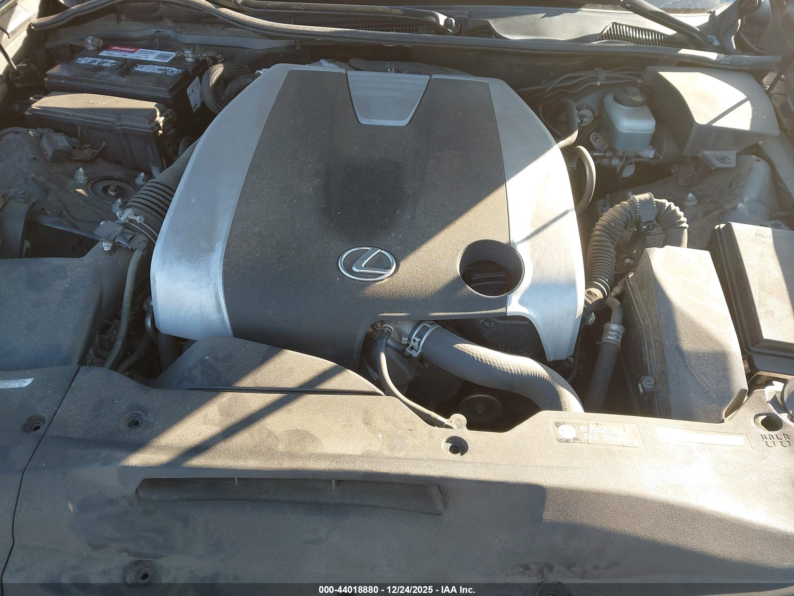 LEXUS GS image 10