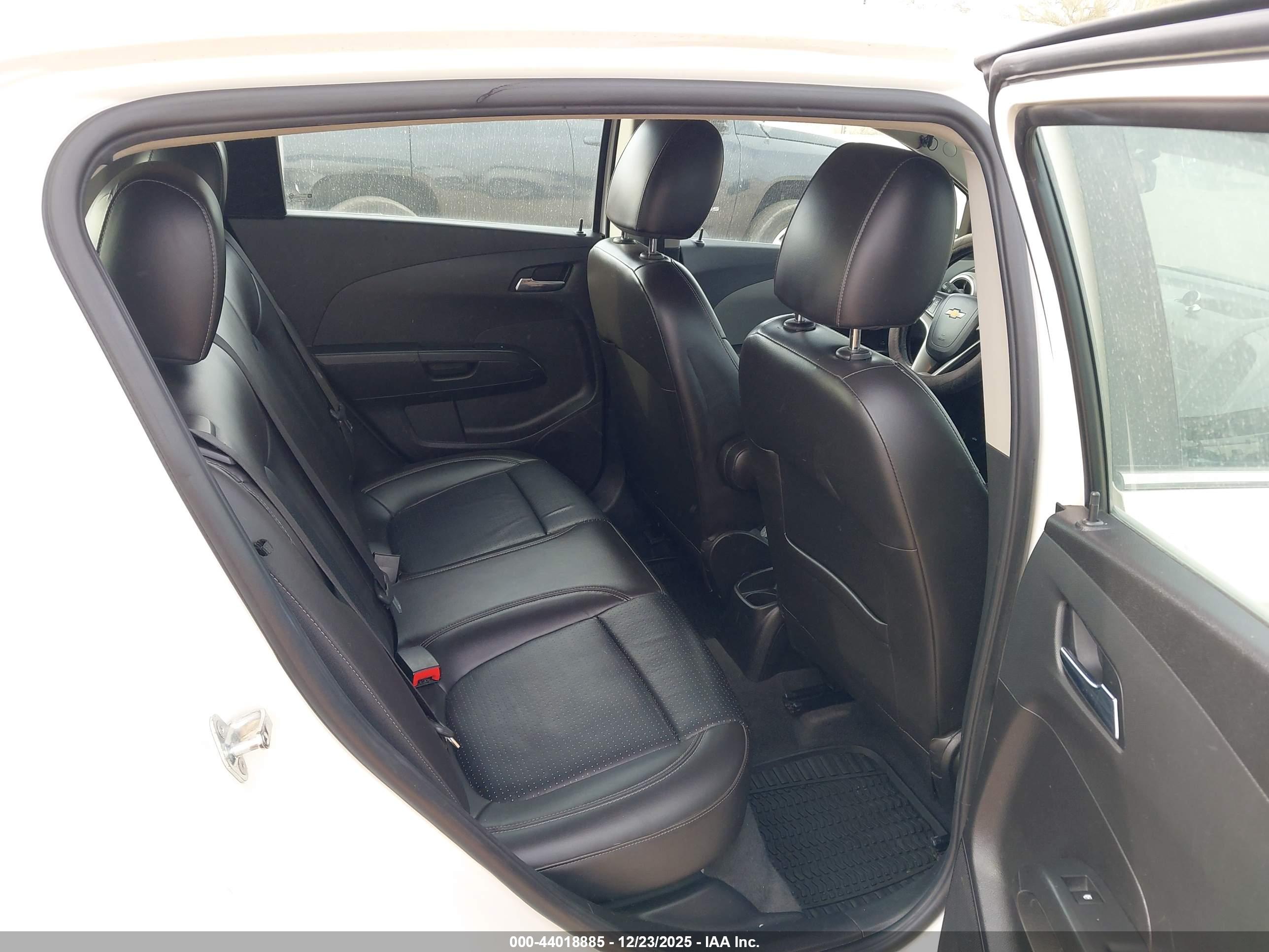 CHEVROLET SONIC image 8